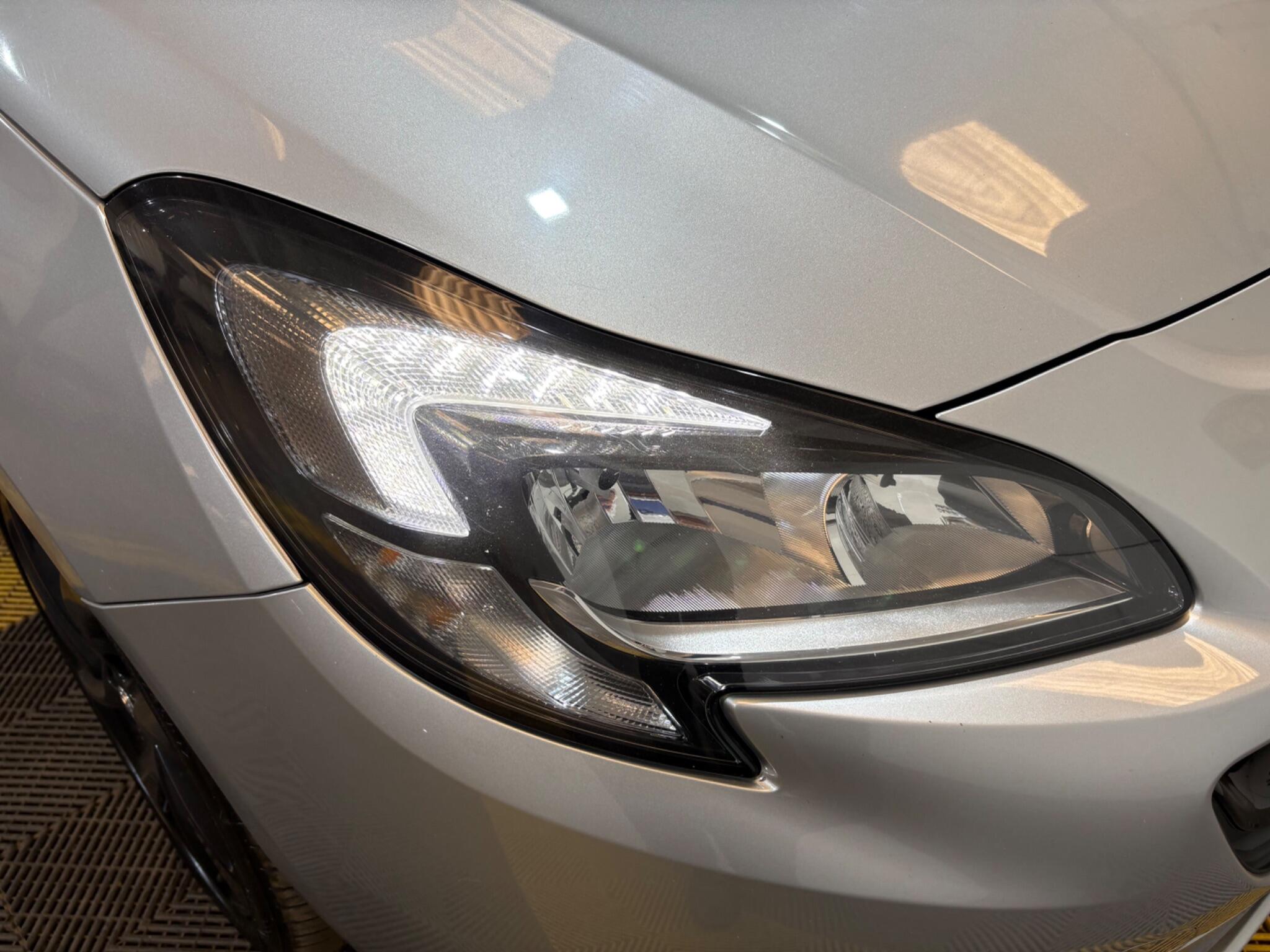 Vauxhall Corsa view 64