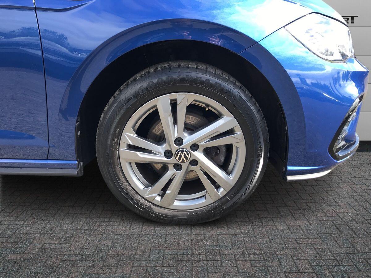 Volkswagen Polo view 12