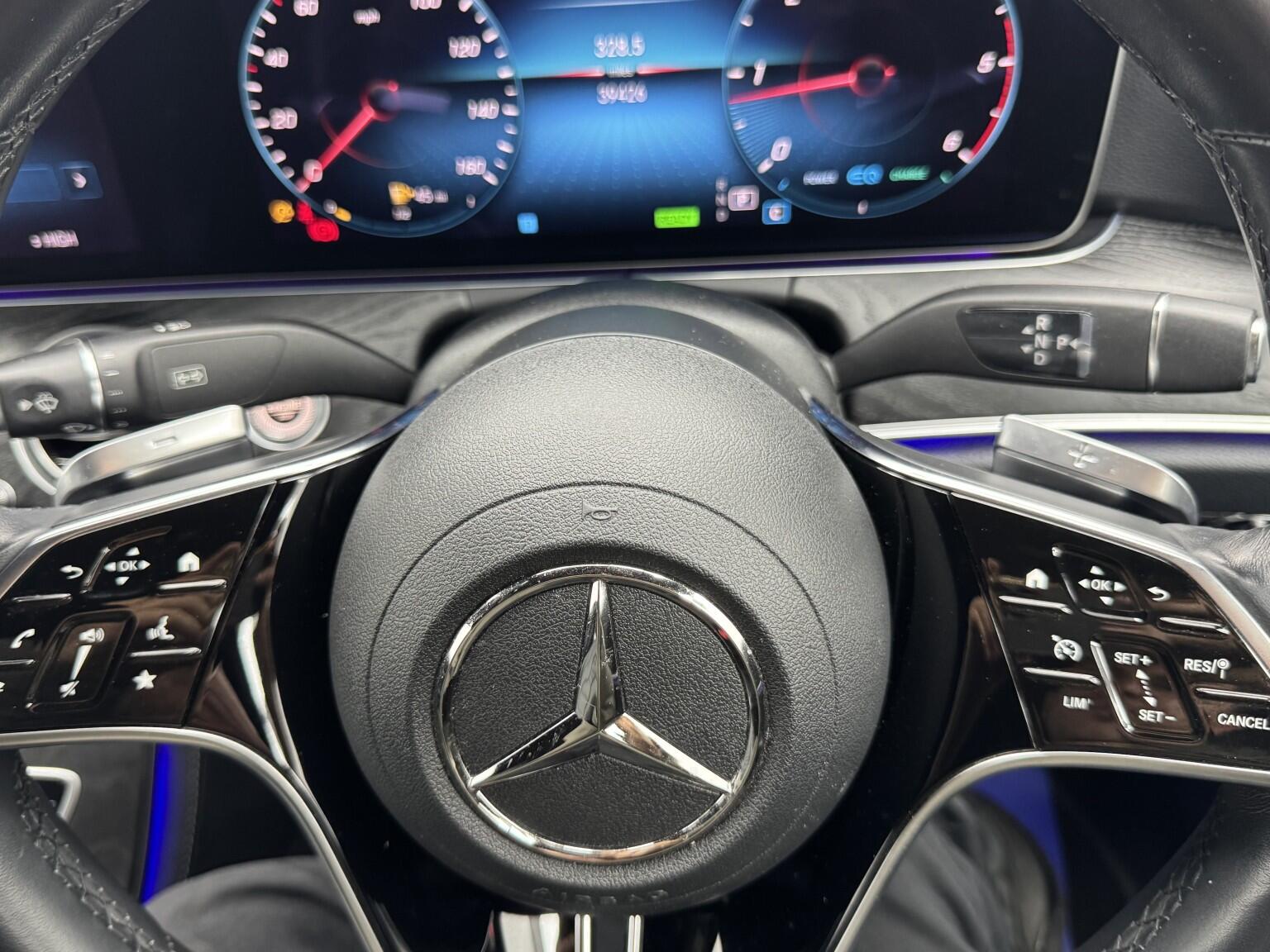 Mercedes-Benz E-Class view 19