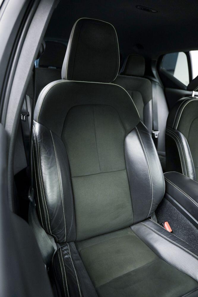 Volvo XC40 view 30