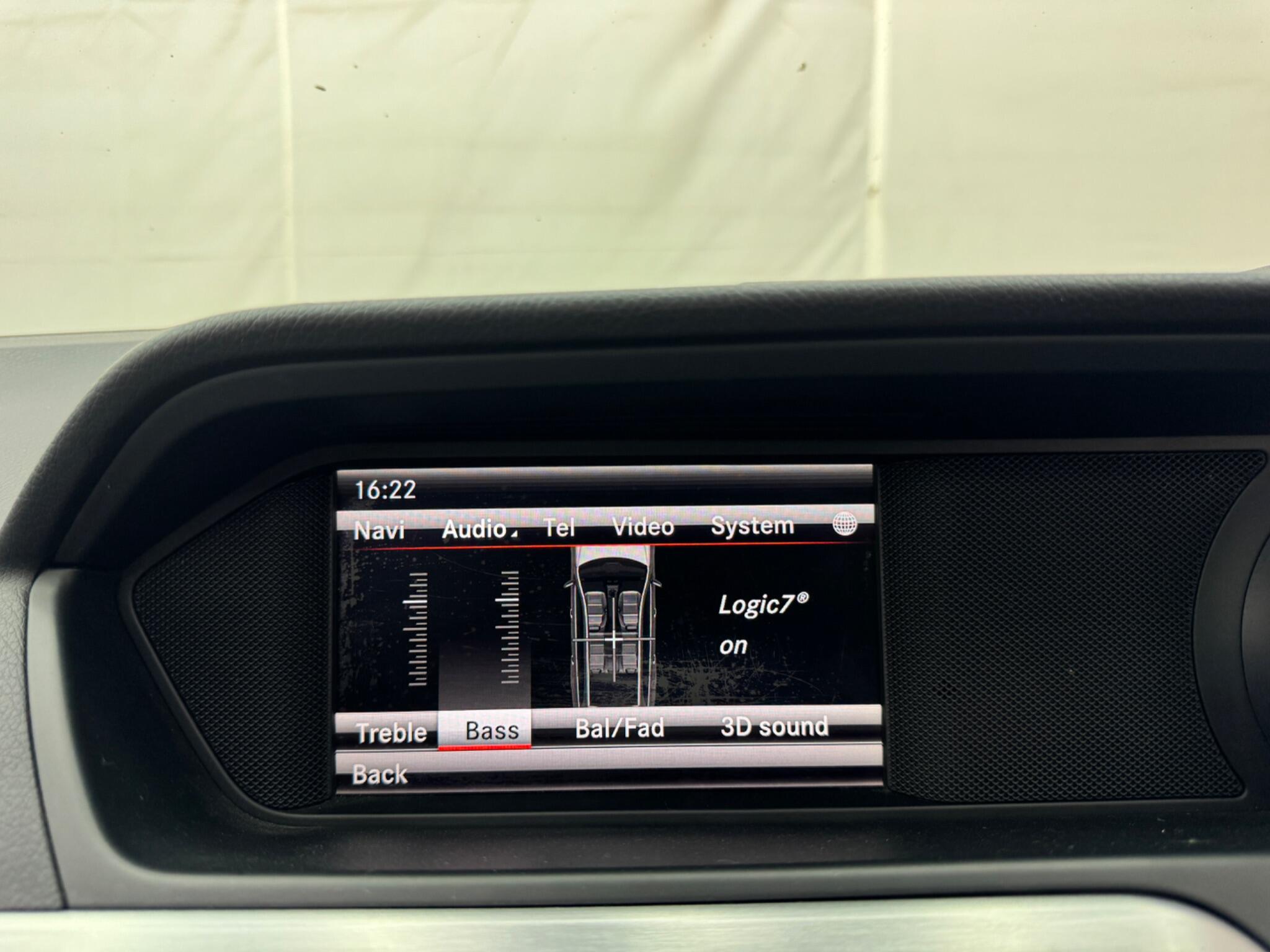 Mercedes-Benz C Class view 36