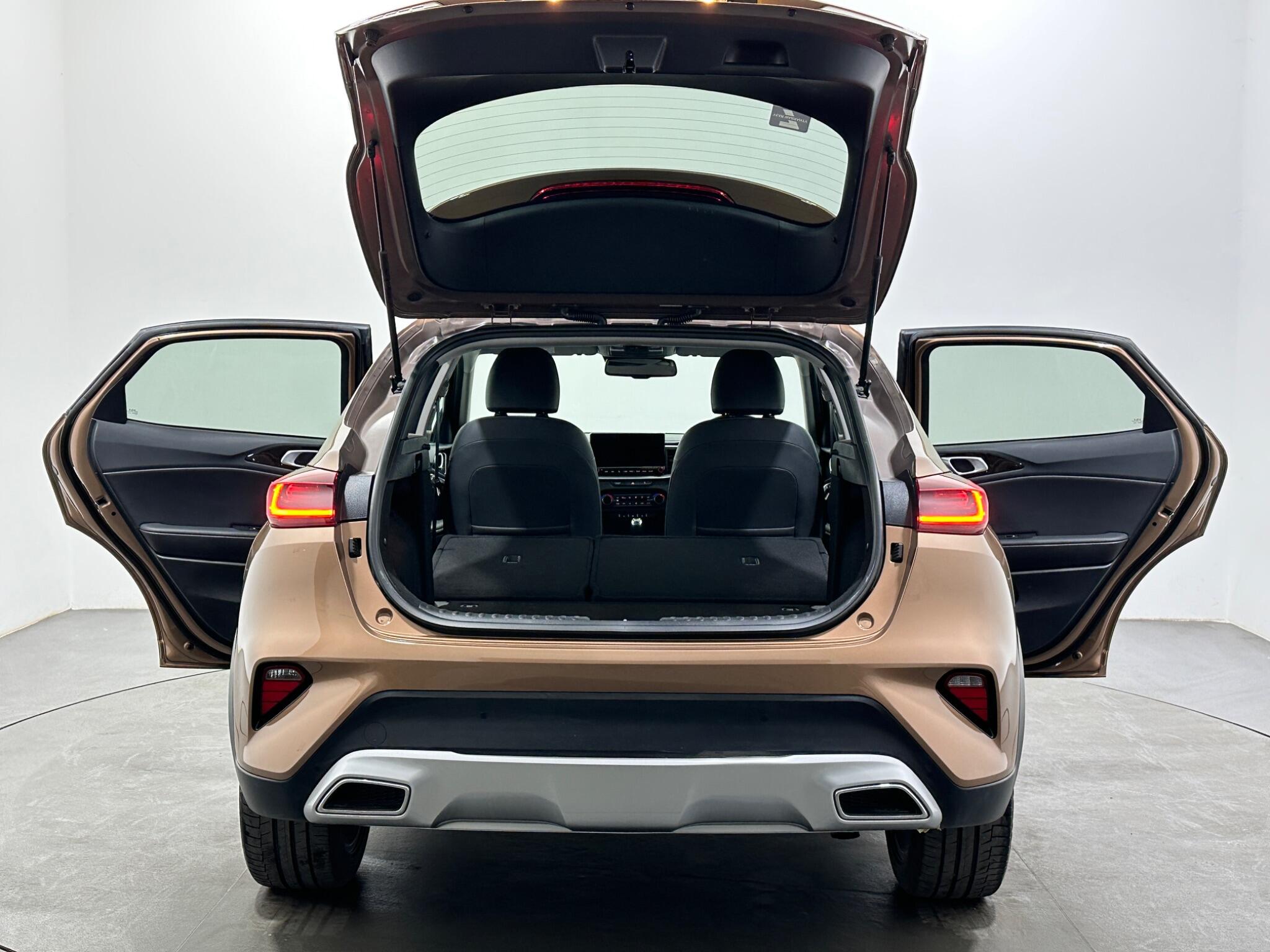 Kia XCeed view 44