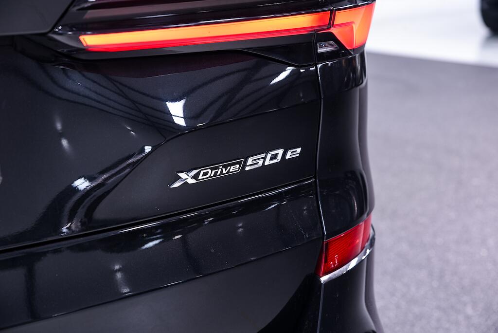 BMW X5 view 9