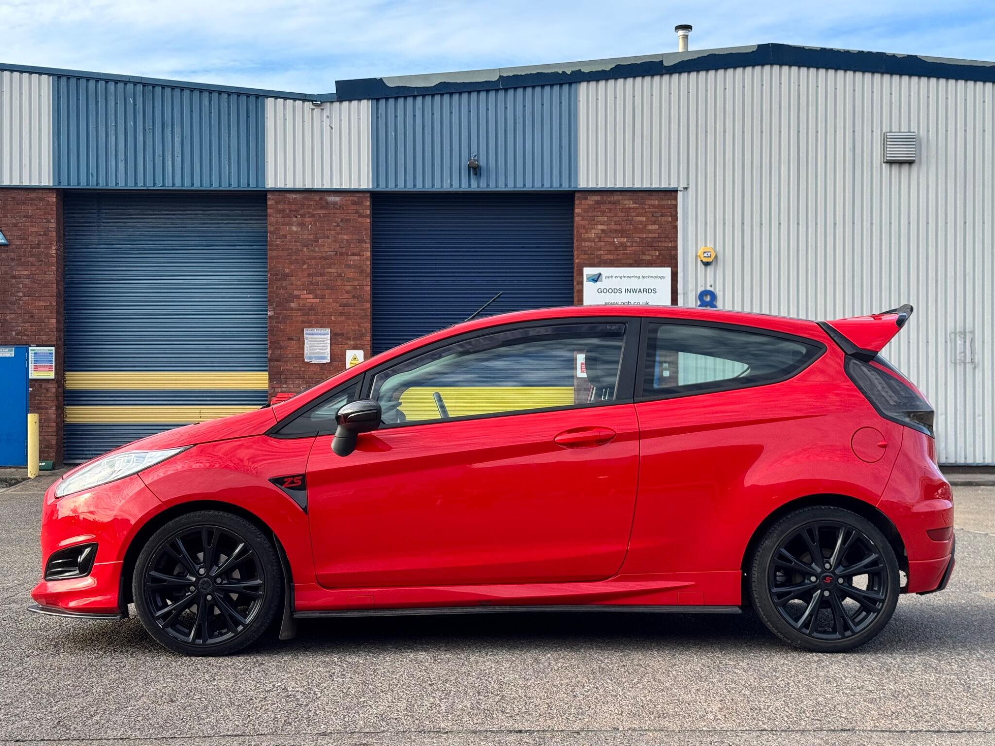 Ford Fiesta view 11