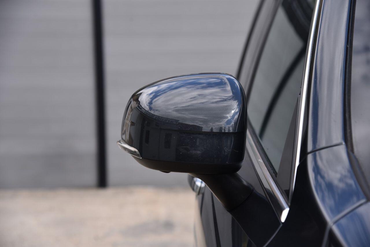 Volvo XC90 view 16