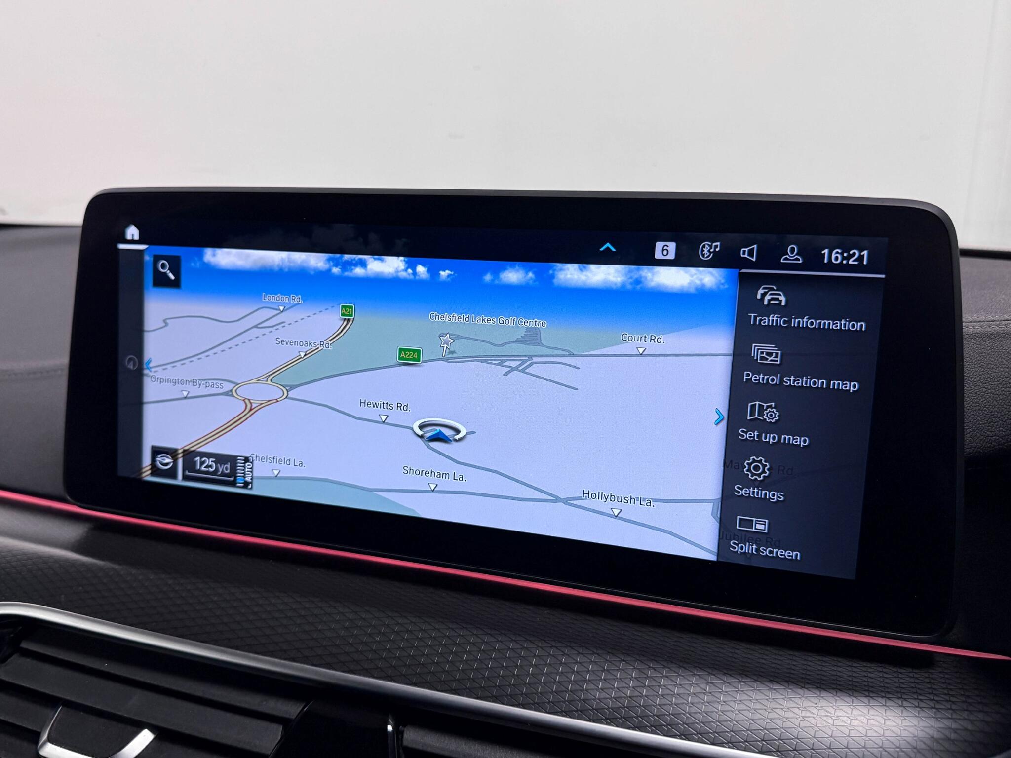 BMW 5 Series view 40