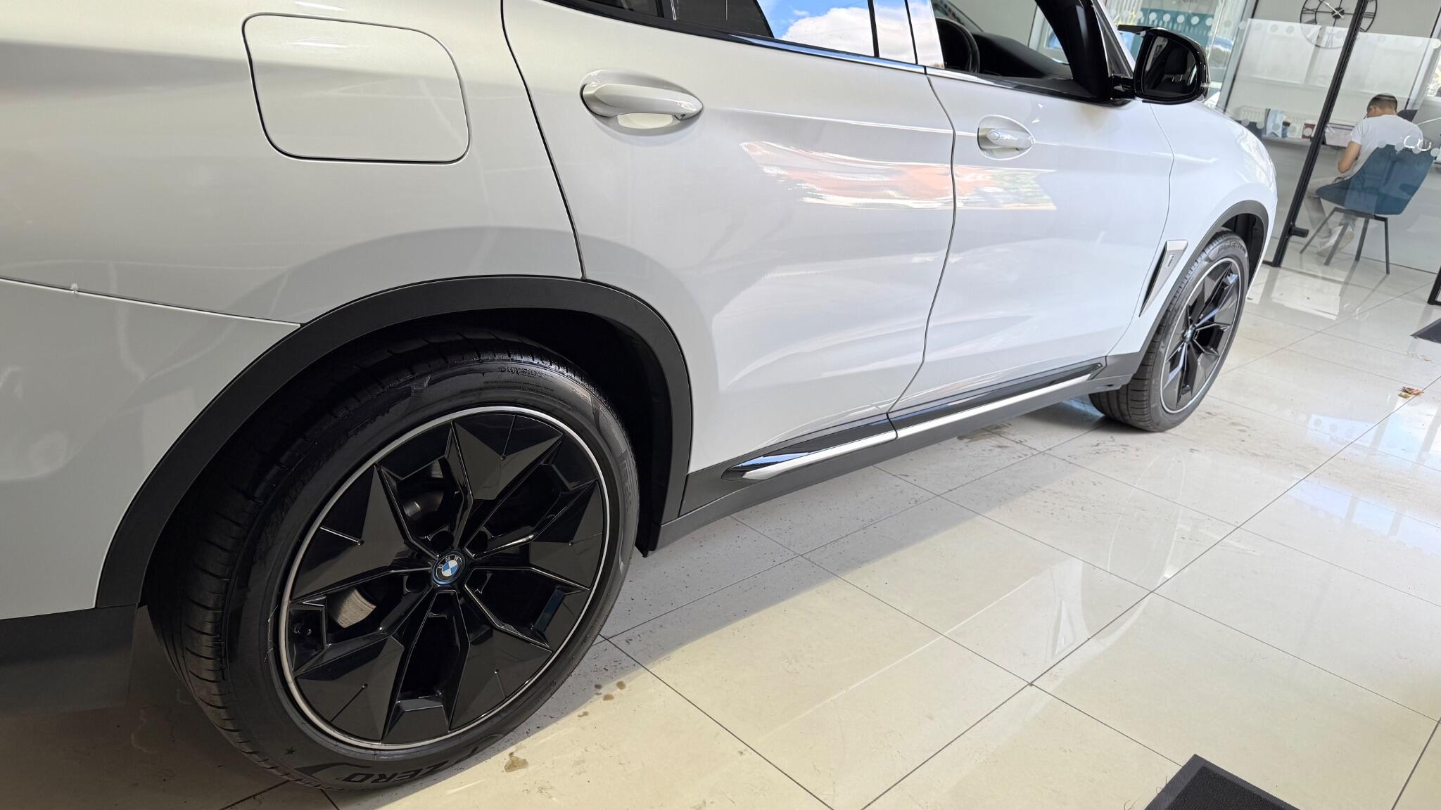 BMW Ix3 view 23