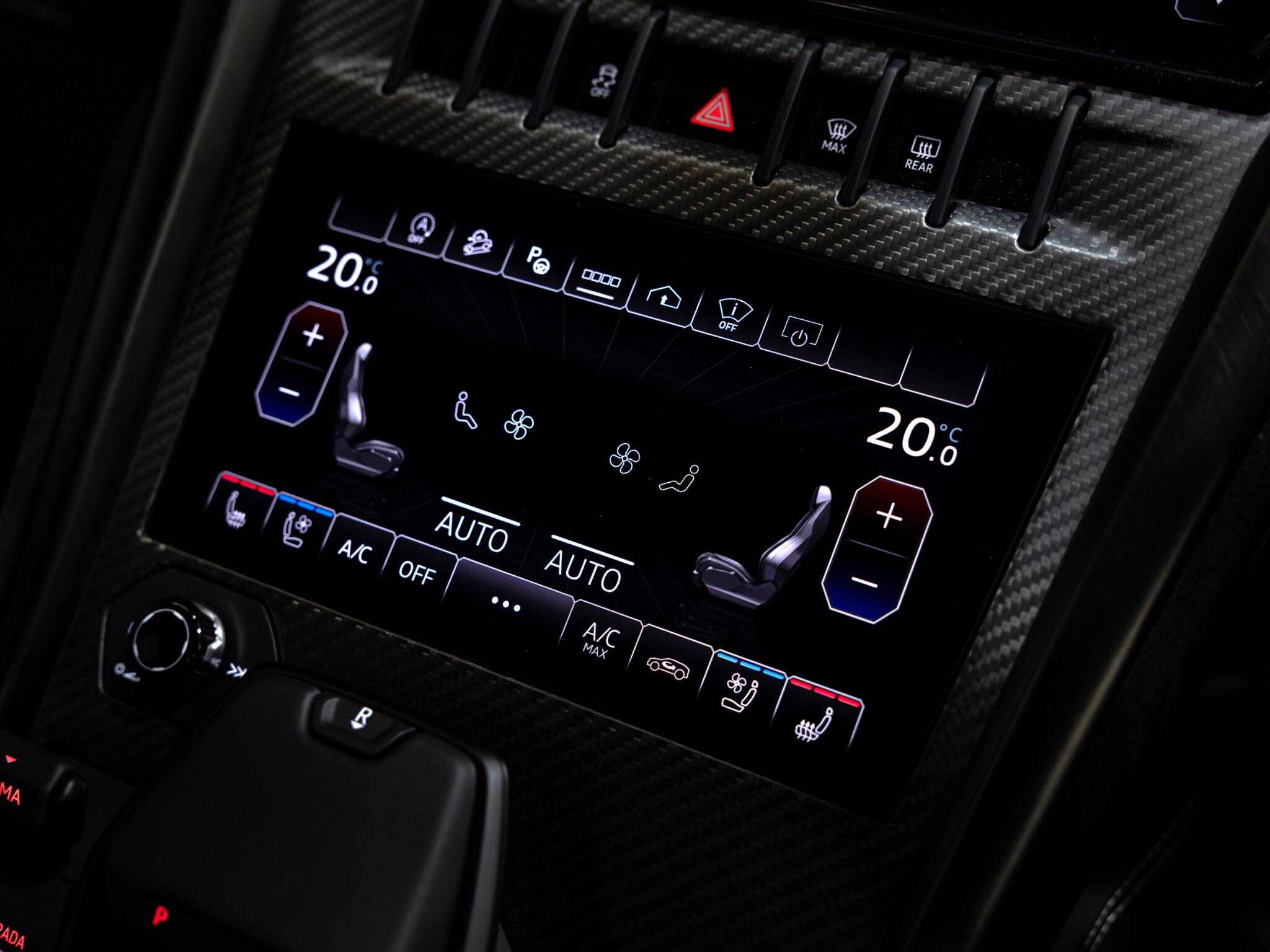 Lamborghini Urus view 27