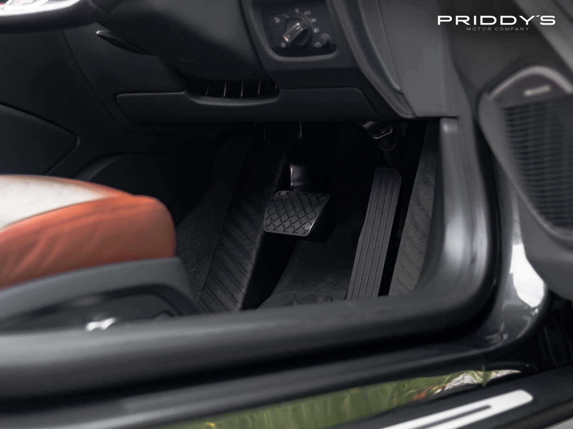 Audi R8 view 80