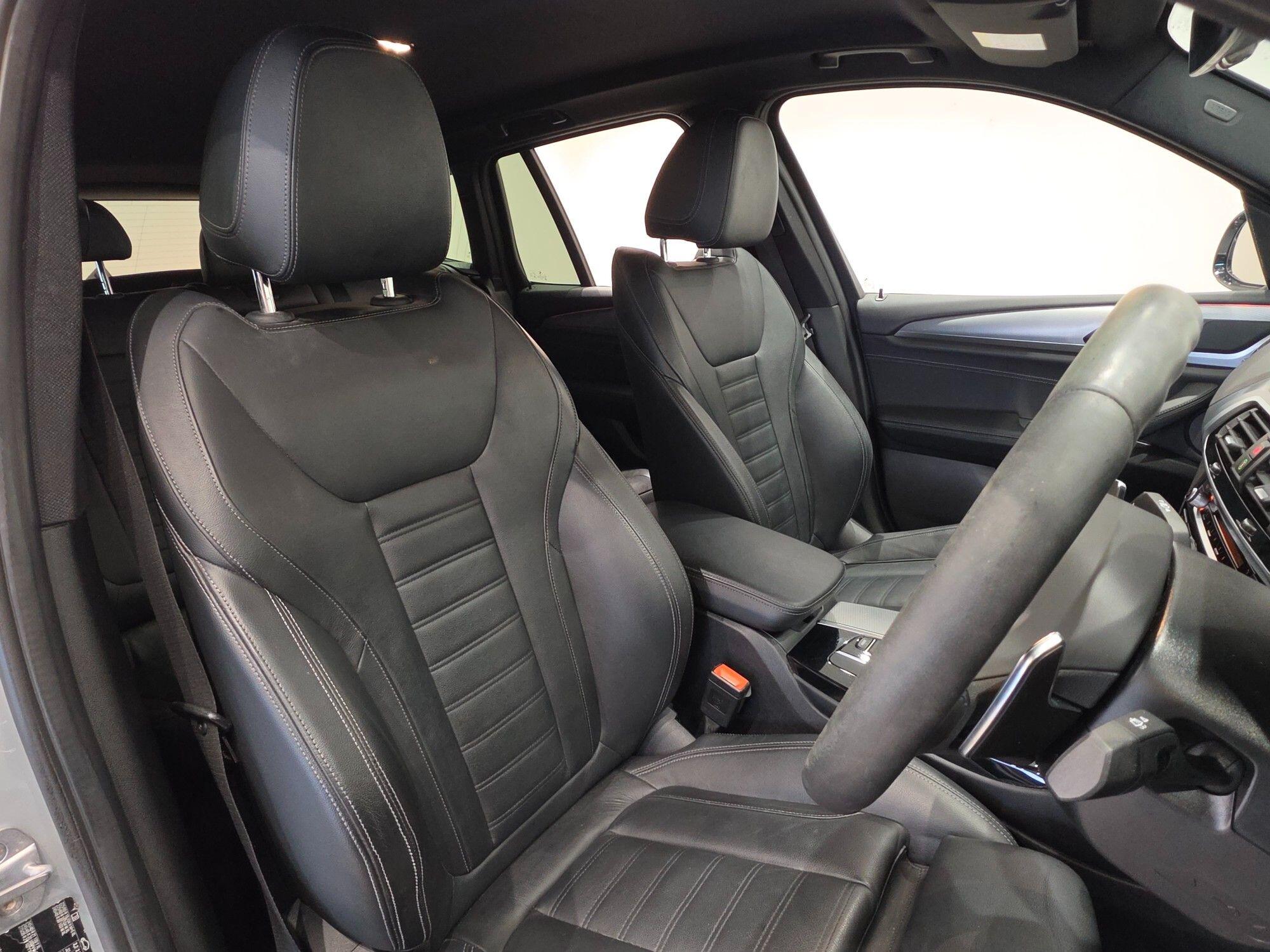 BMW X3 view 26