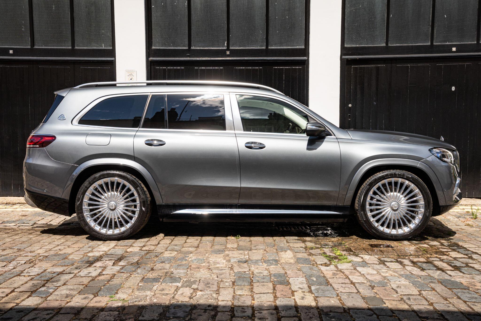 Mercedes-Benz GLS view 15