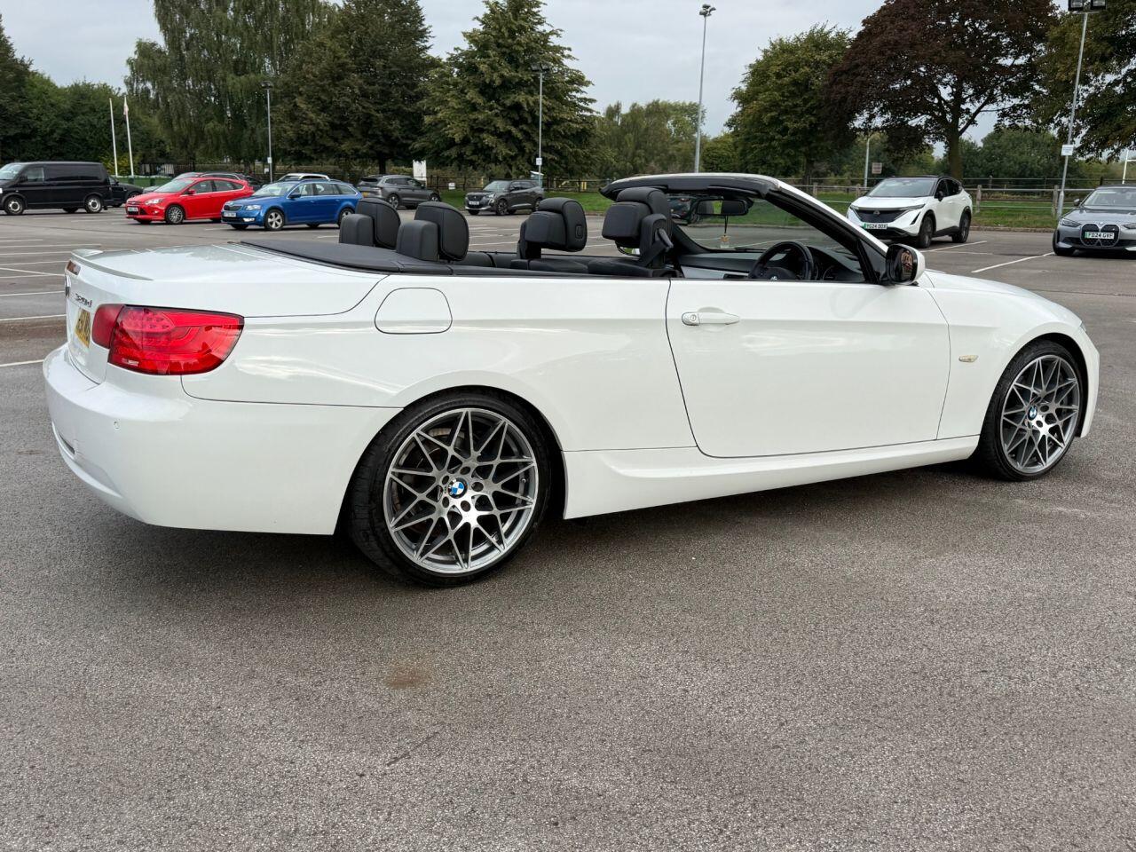 BMW 3 Series view 44