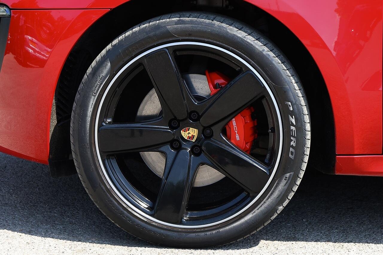 Porsche Macan view 46