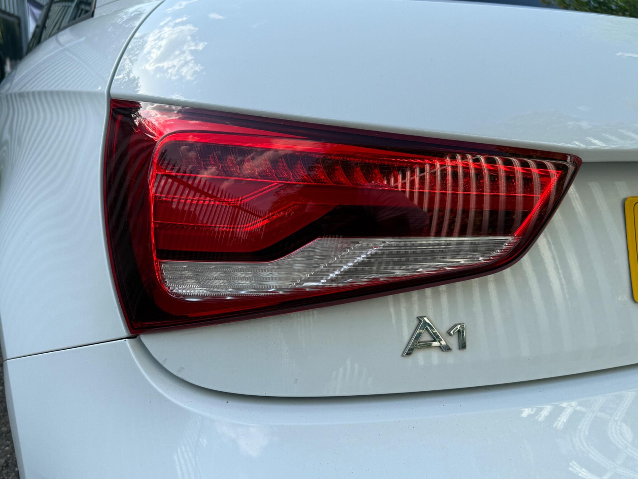 2015 Audi A1 image 42