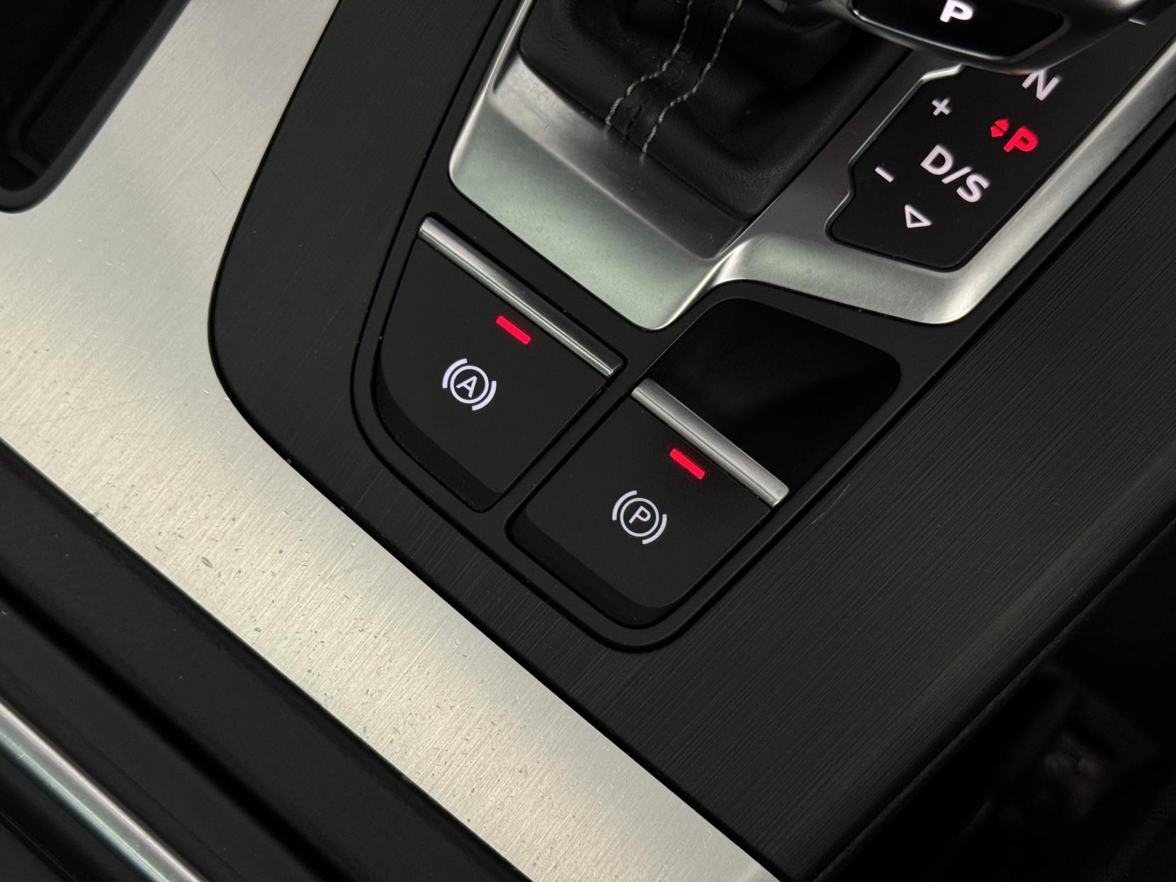 Audi Q5 view 41