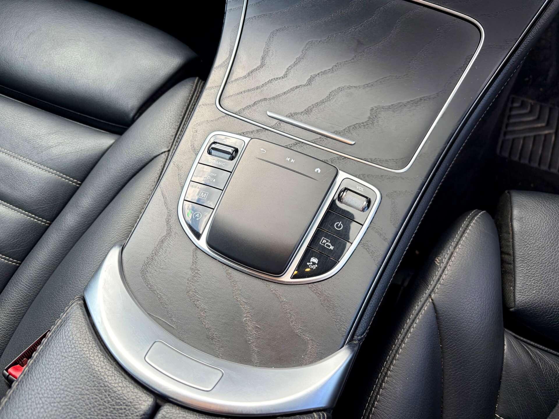 Mercedes-Benz GLC view 52