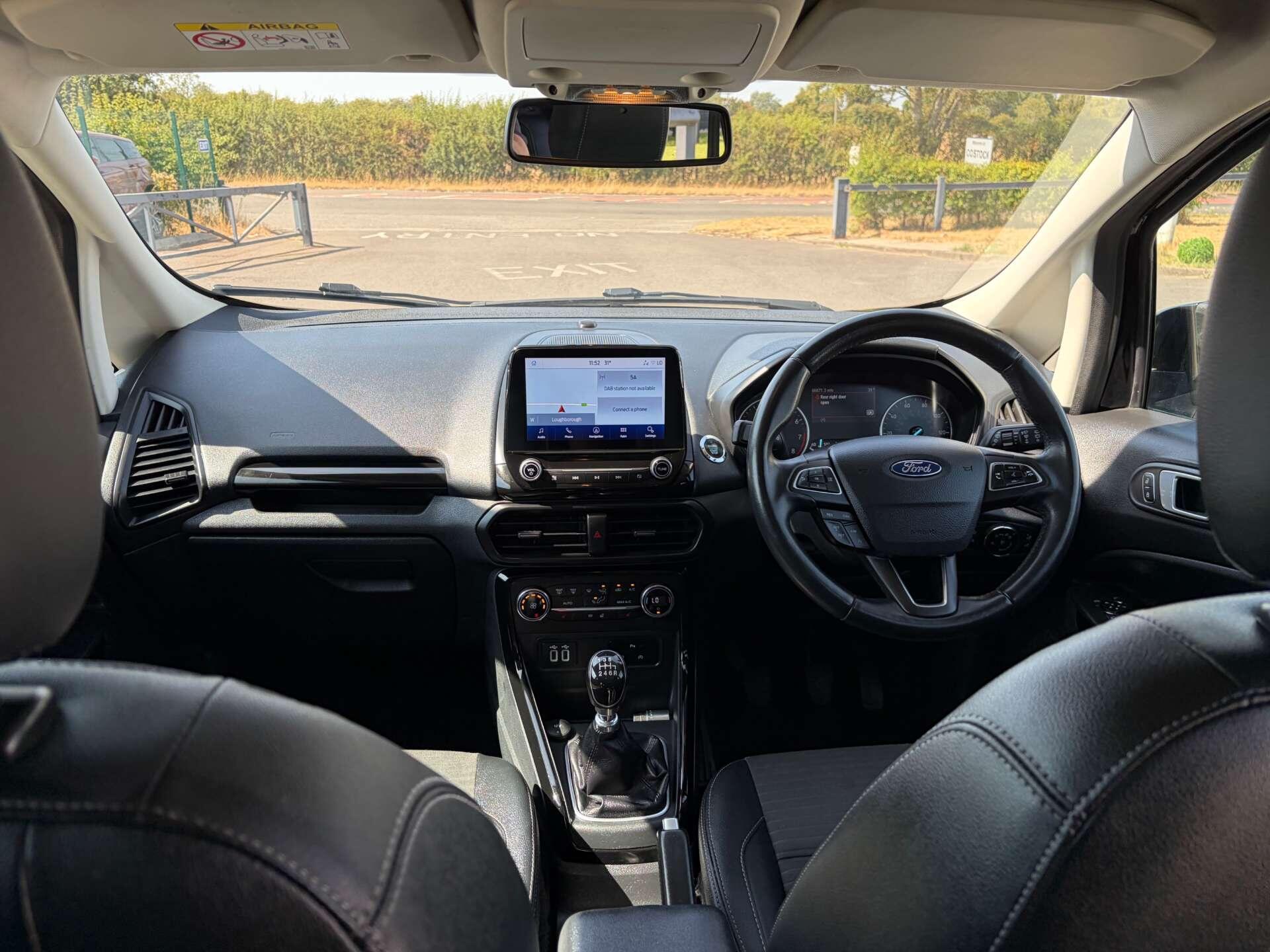 Ford Ecosport view 30