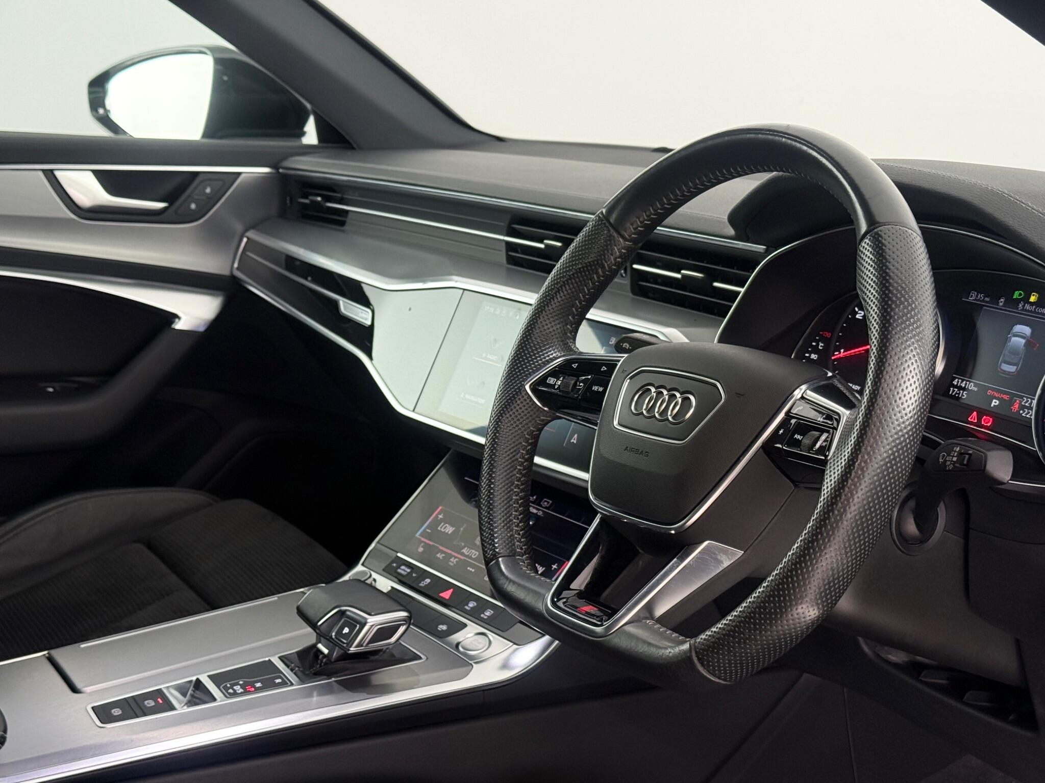 Audi A6 view 3
