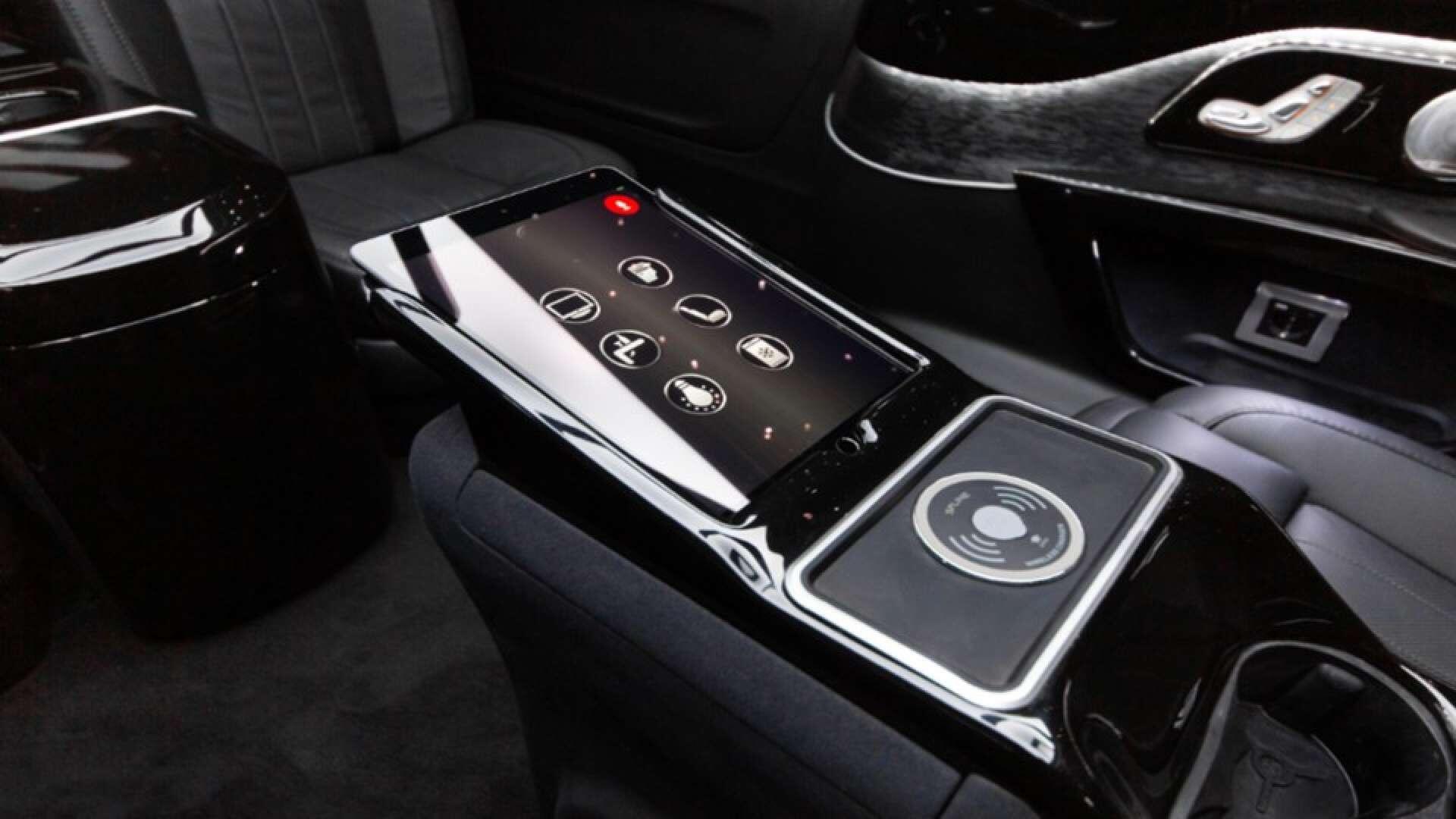 Mercedes-Benz V Class view 8