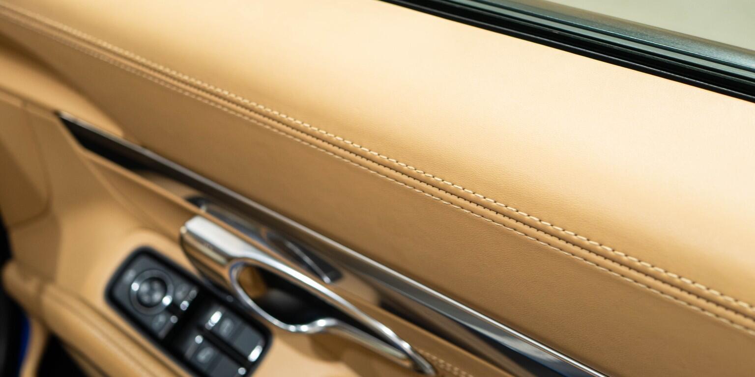 Porsche 911 view 24