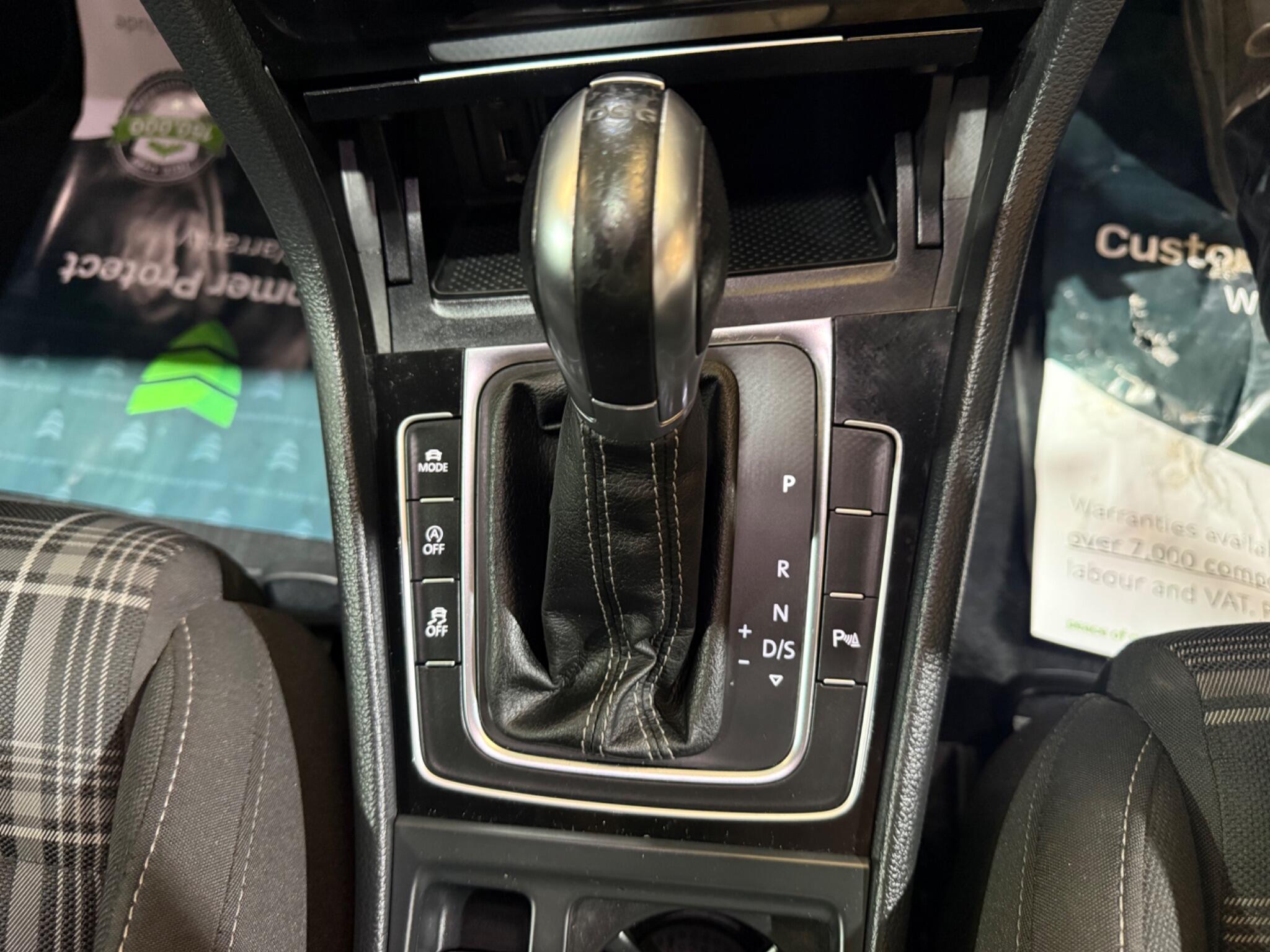 Volkswagen Golf view 17