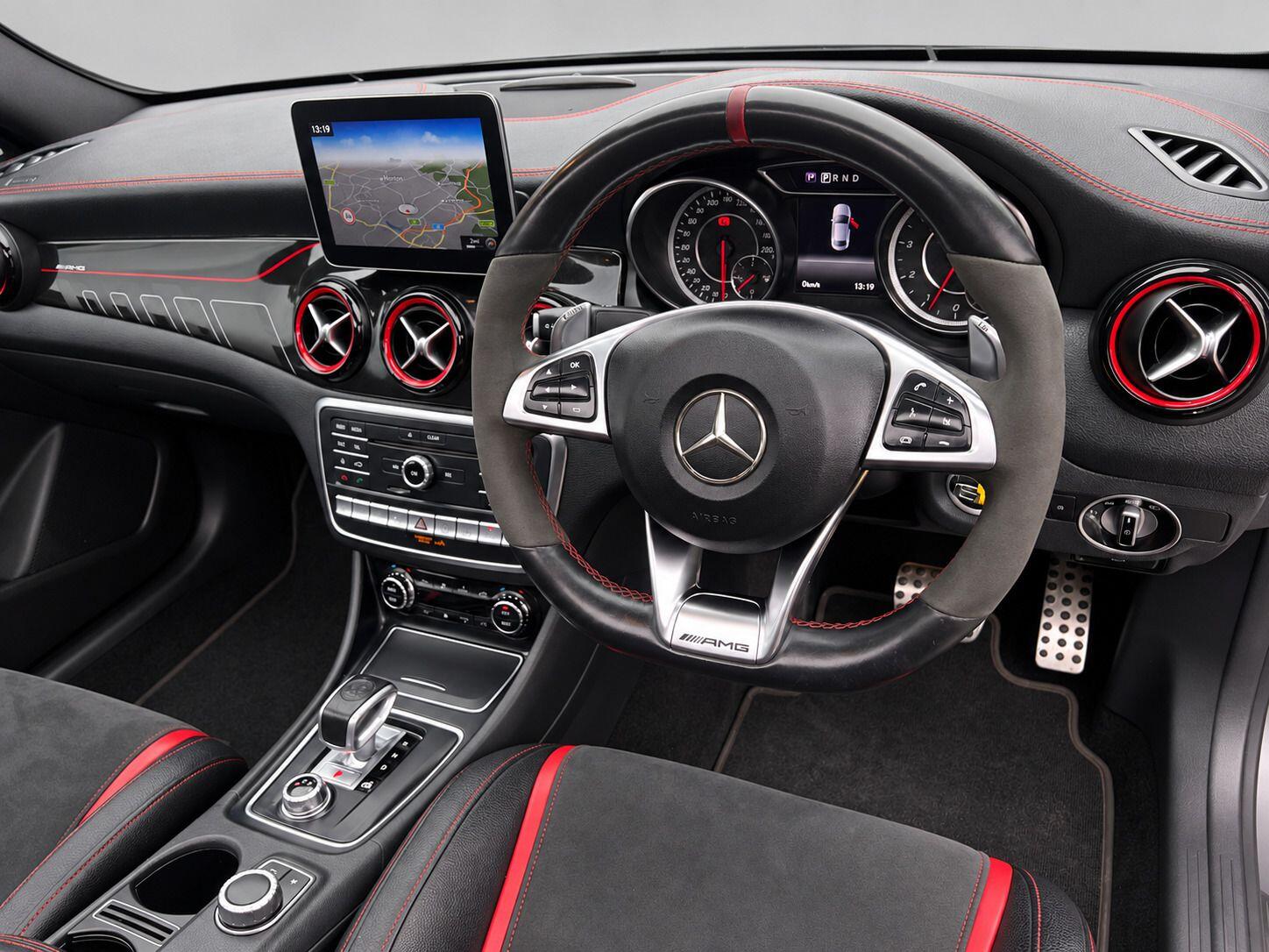 Mercedes-Benz Cla view 29