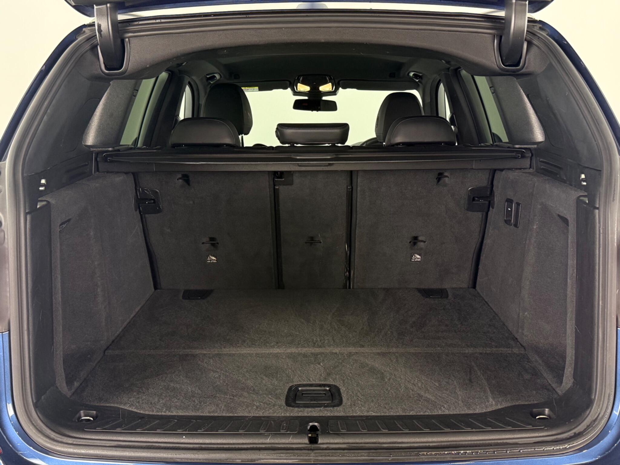 BMW X3 view 10