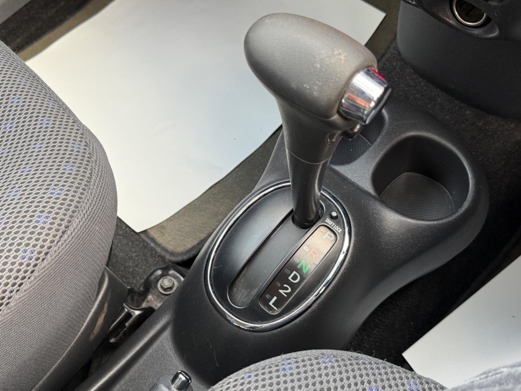Toyota Yaris Verso - Image 42