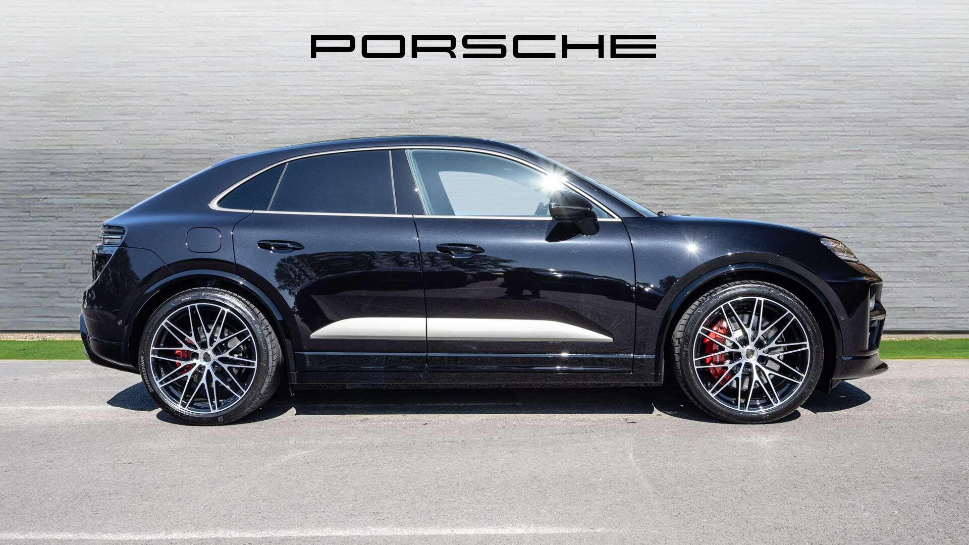 Porsche Macan view 2