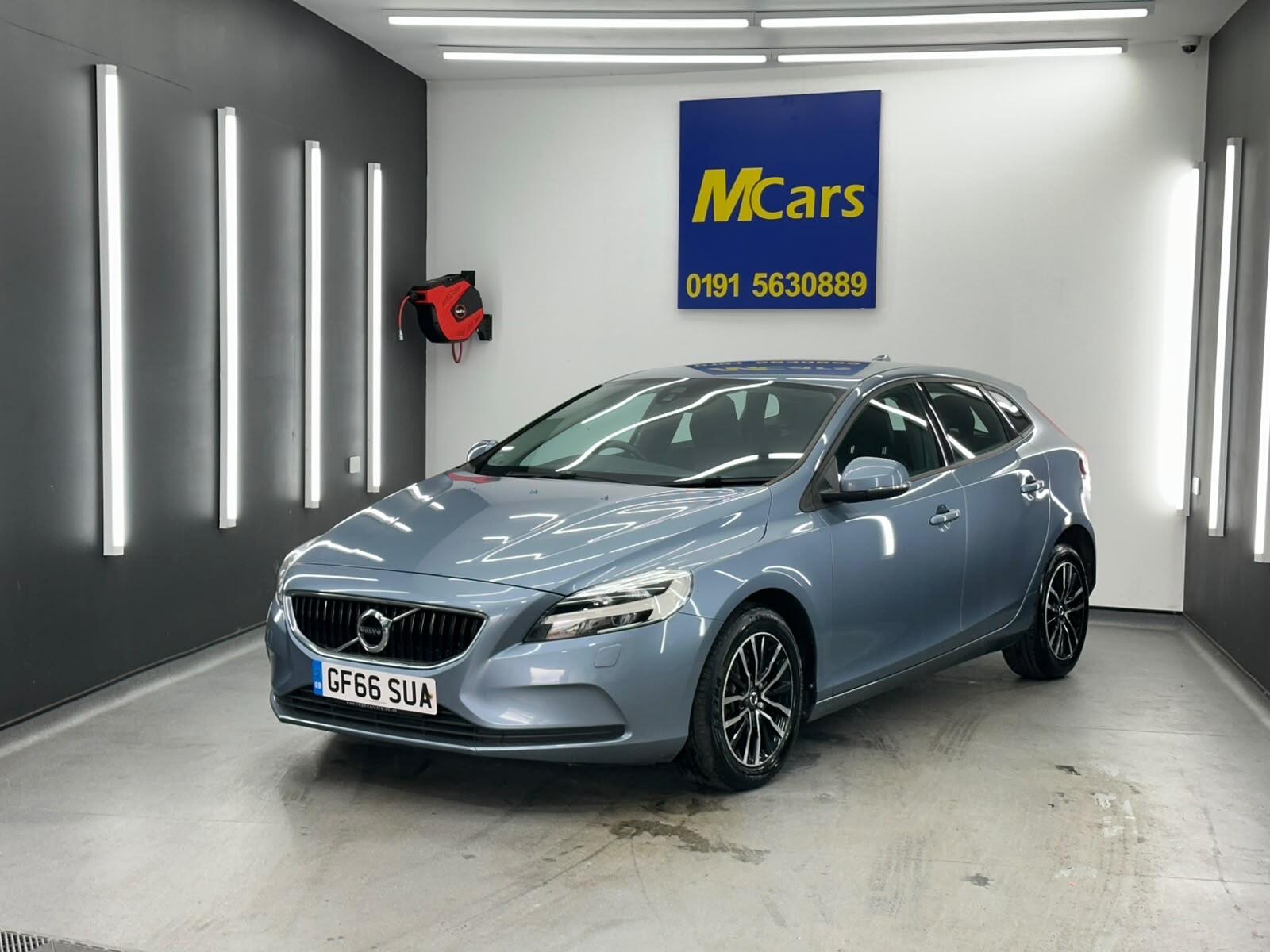 Volvo V40 view 5