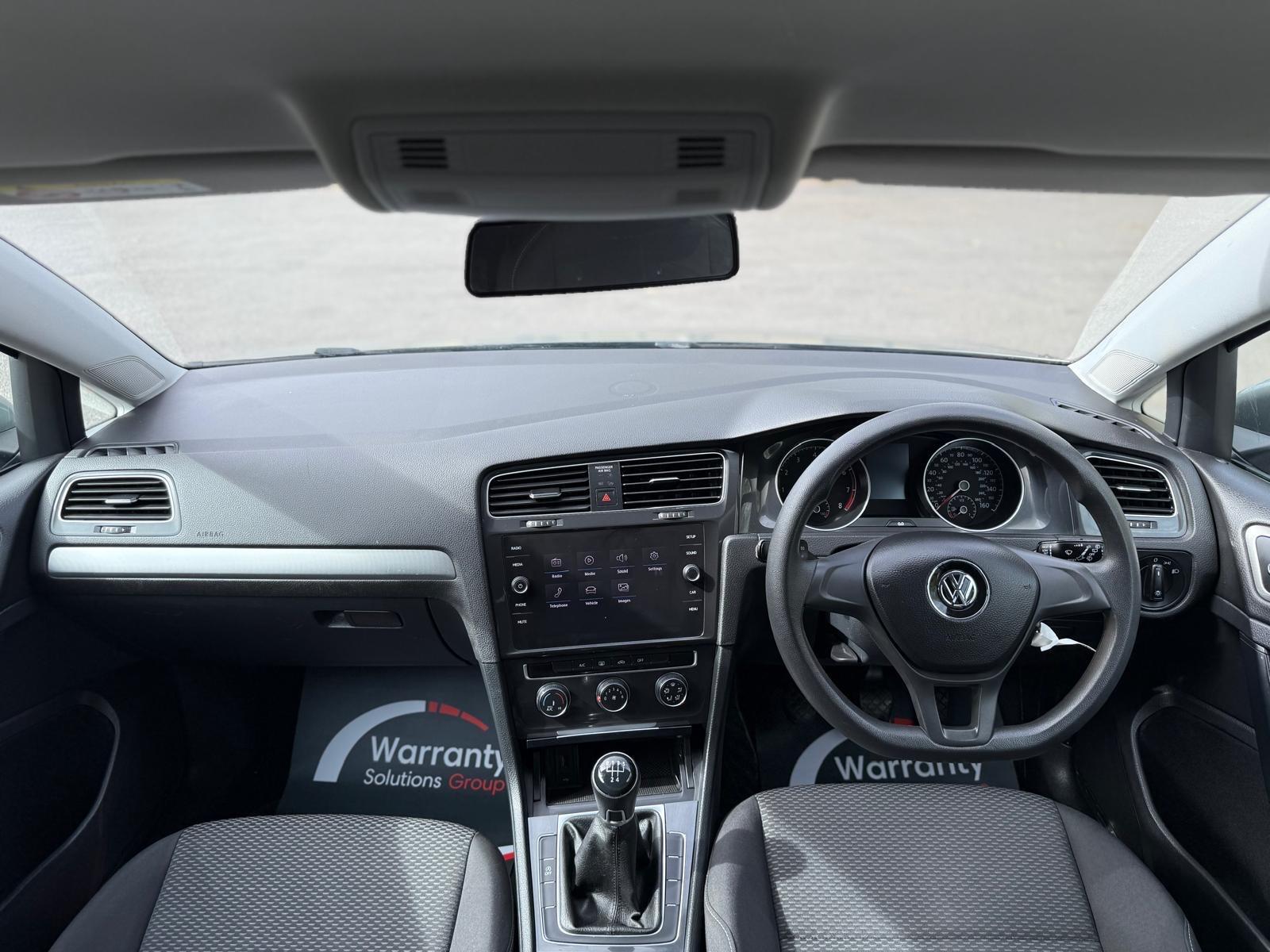 Volkswagen Golf view 21
