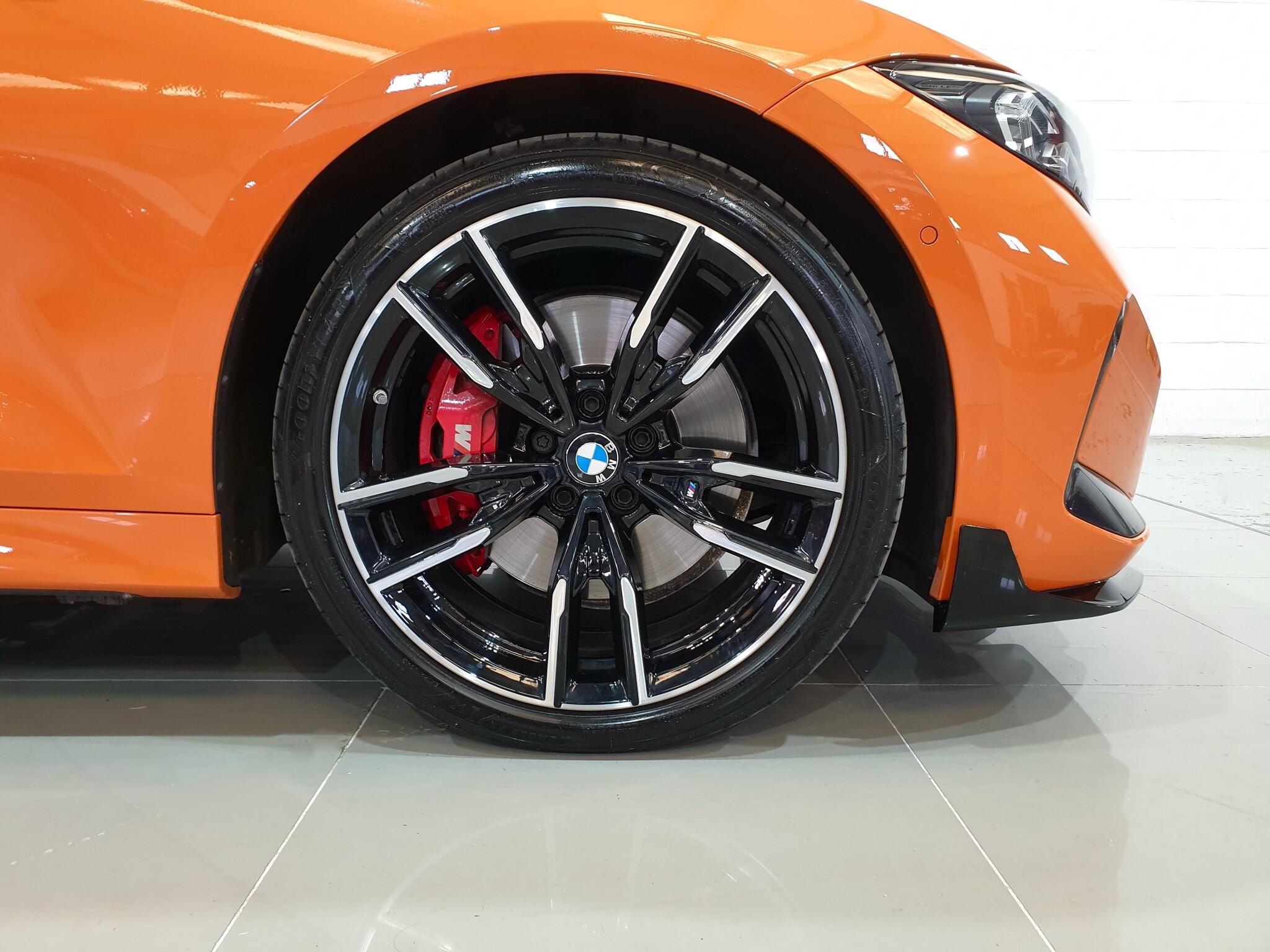 BMW 3 Series view 44
