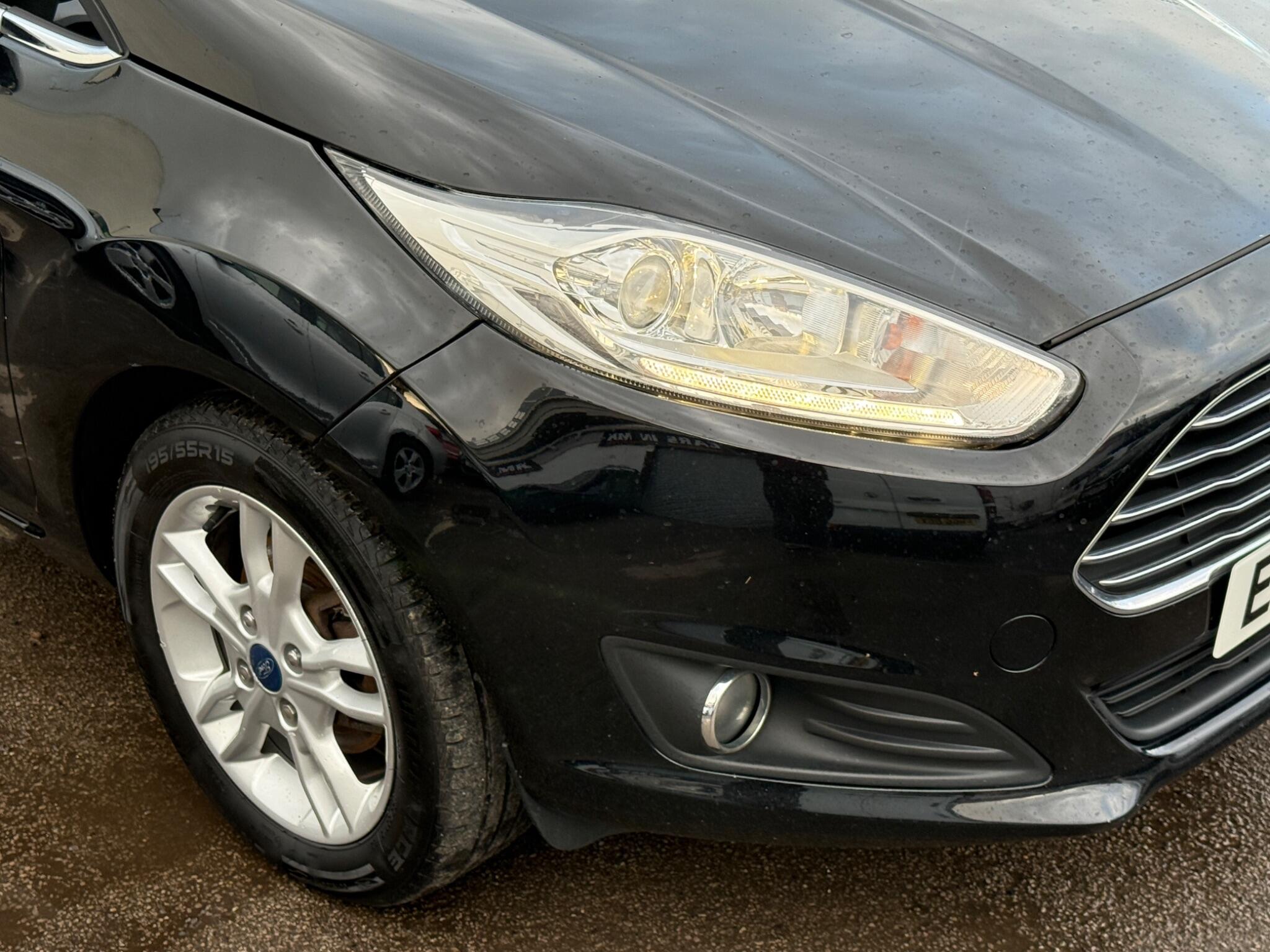 Ford Fiesta - Image 23