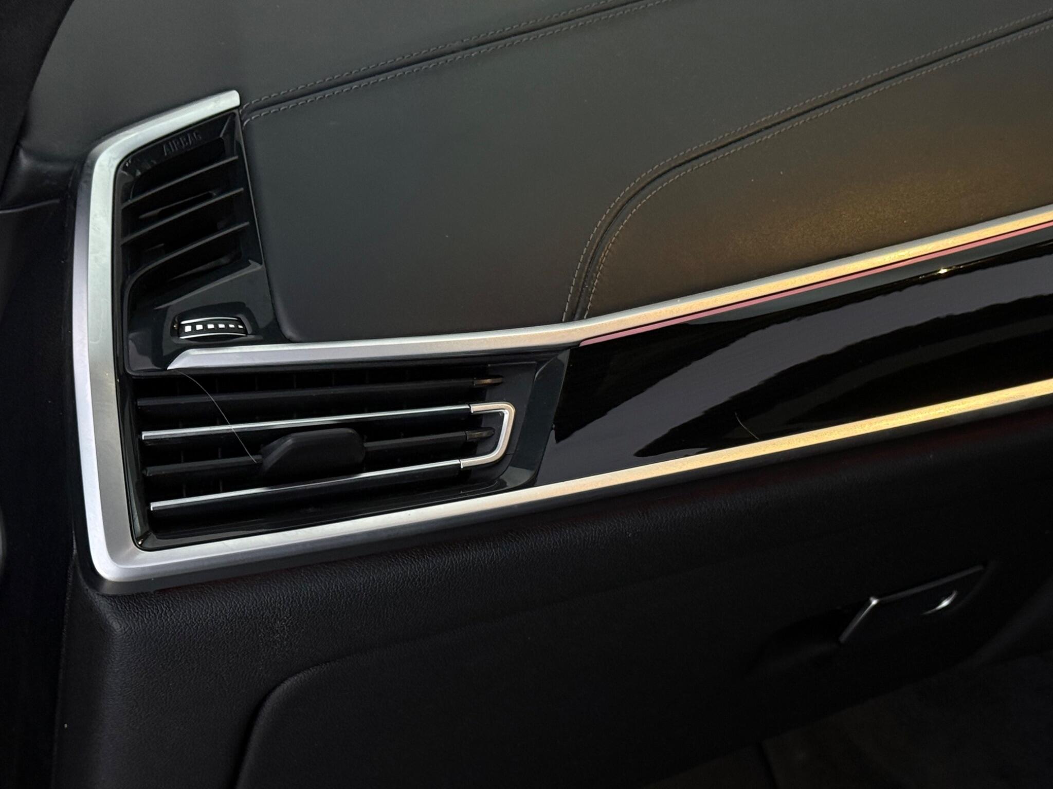 BMW X7 view 40