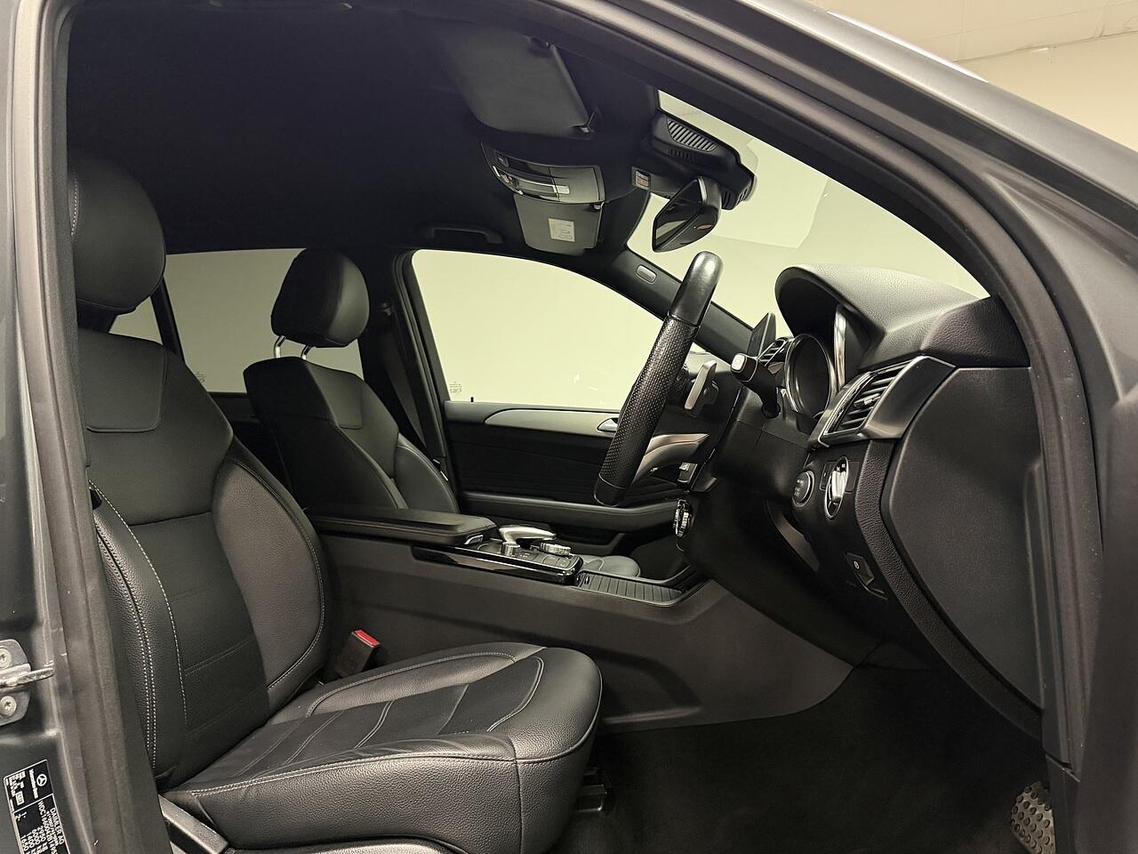 Mercedes-Benz Gle view 13