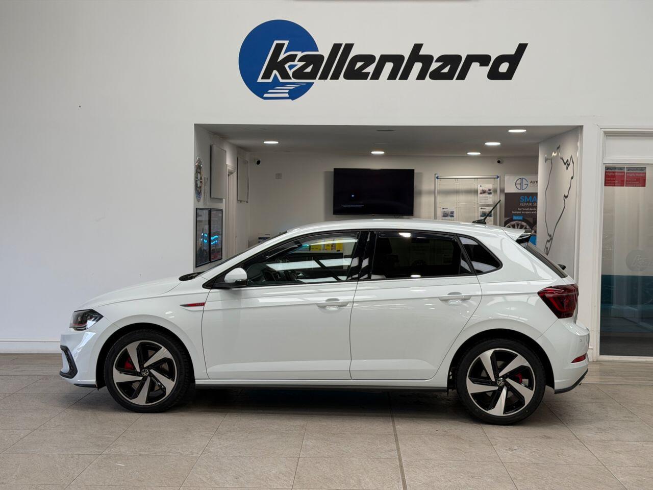 Volkswagen Polo view 2