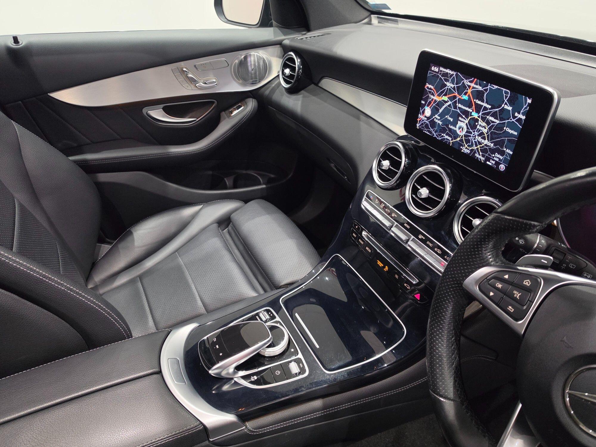 Mercedes-Benz GLC view 27