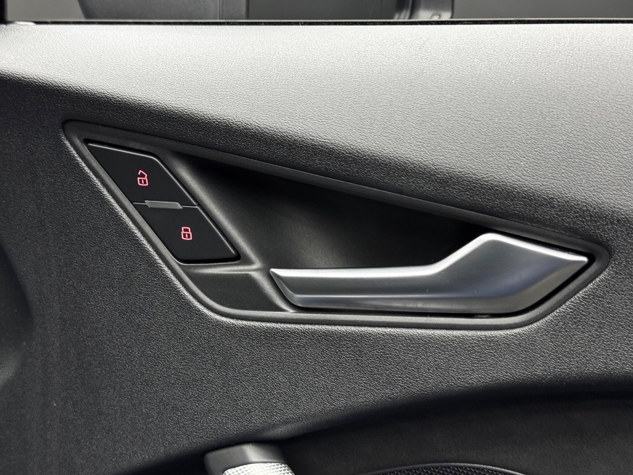 Audi TT view 36
