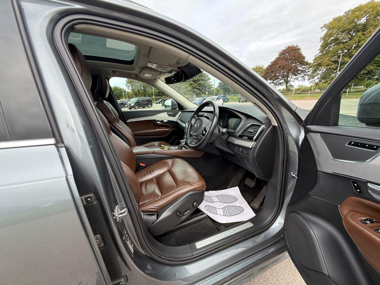 Volvo XC90 view 63