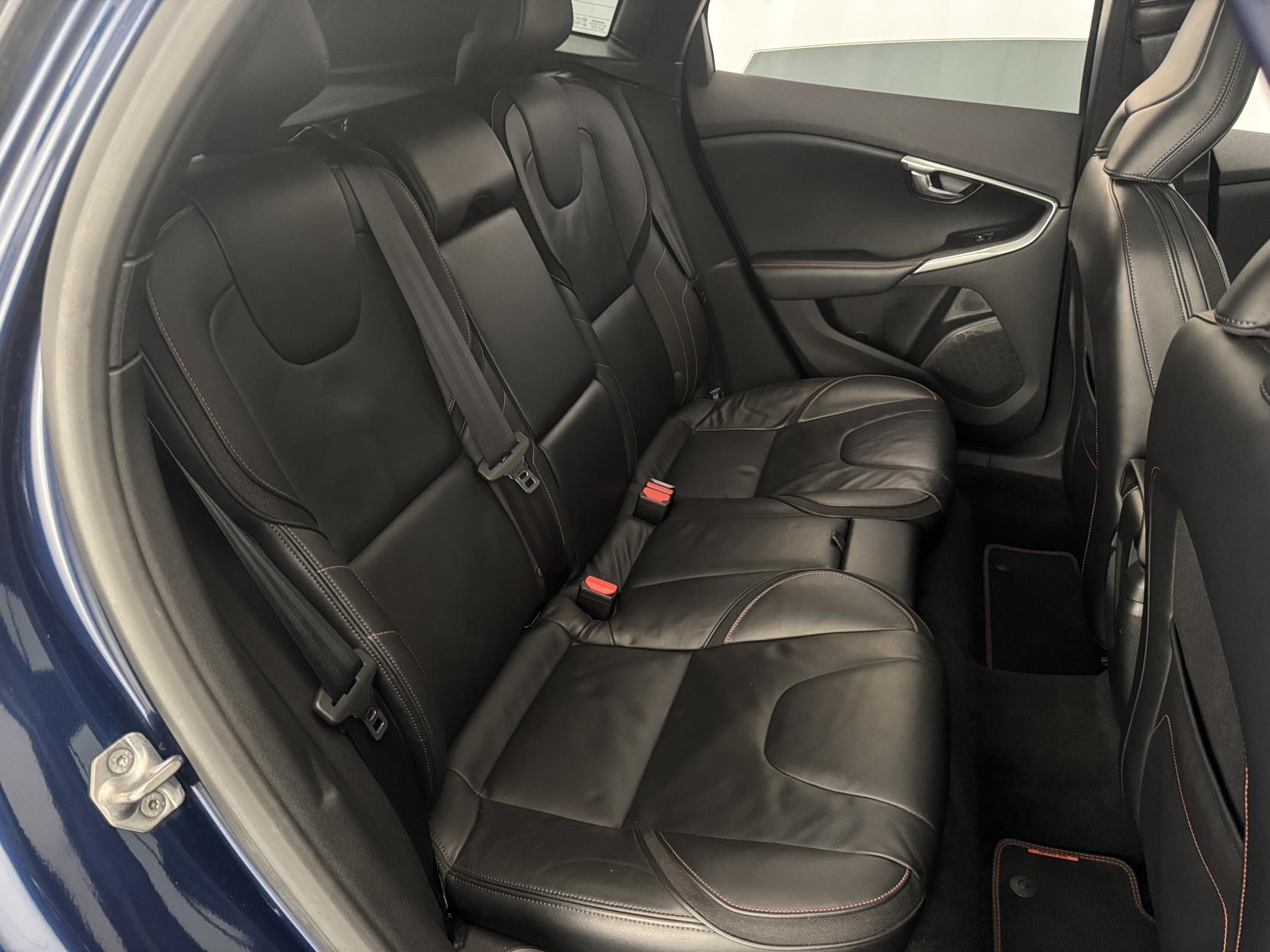 Volvo V40 view 70