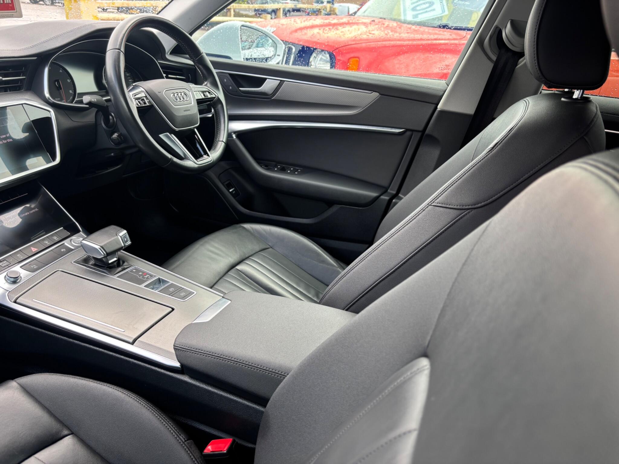 Audi A6 Avant view 40