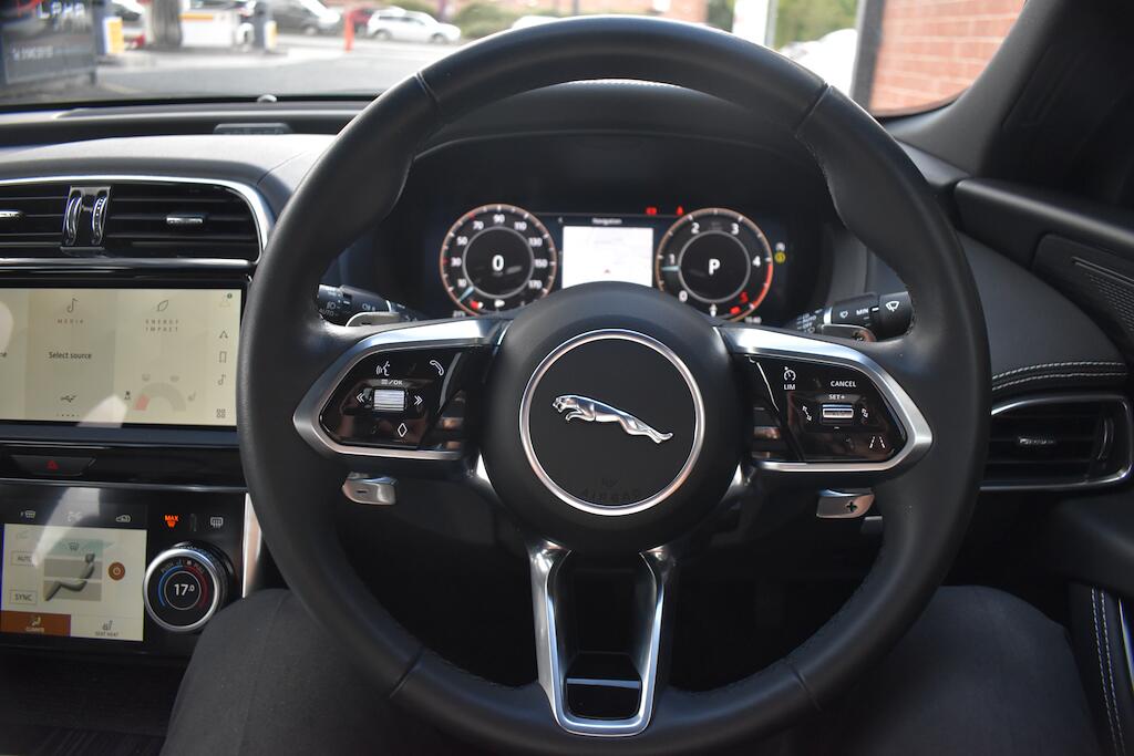 Jaguar Xe view 50