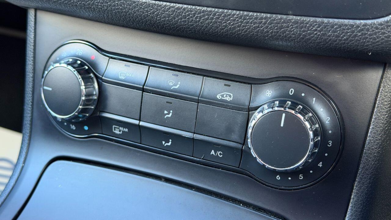 Mercedes-Benz B-Class view 28