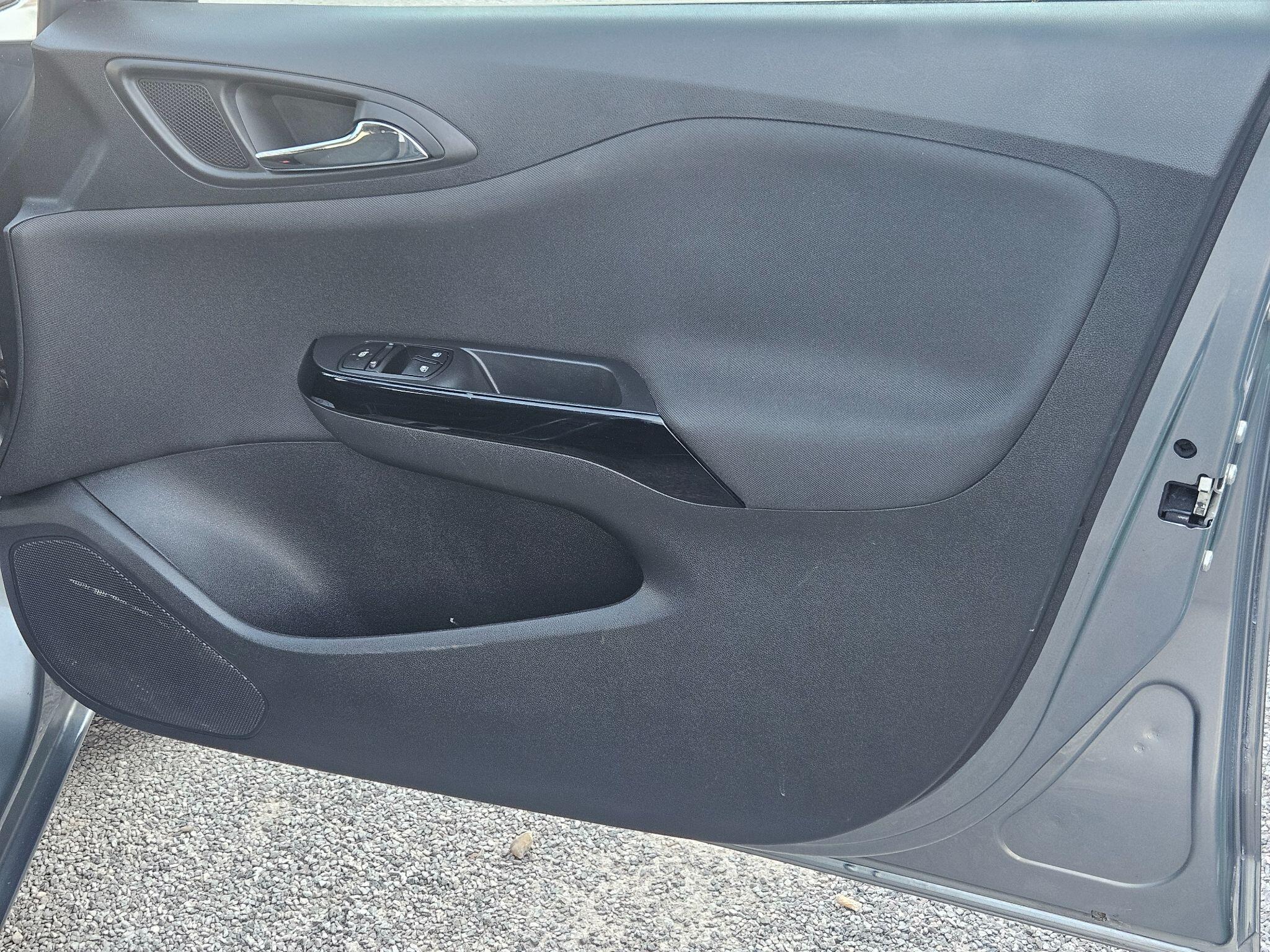 2018 Vauxhall Corsa image 40