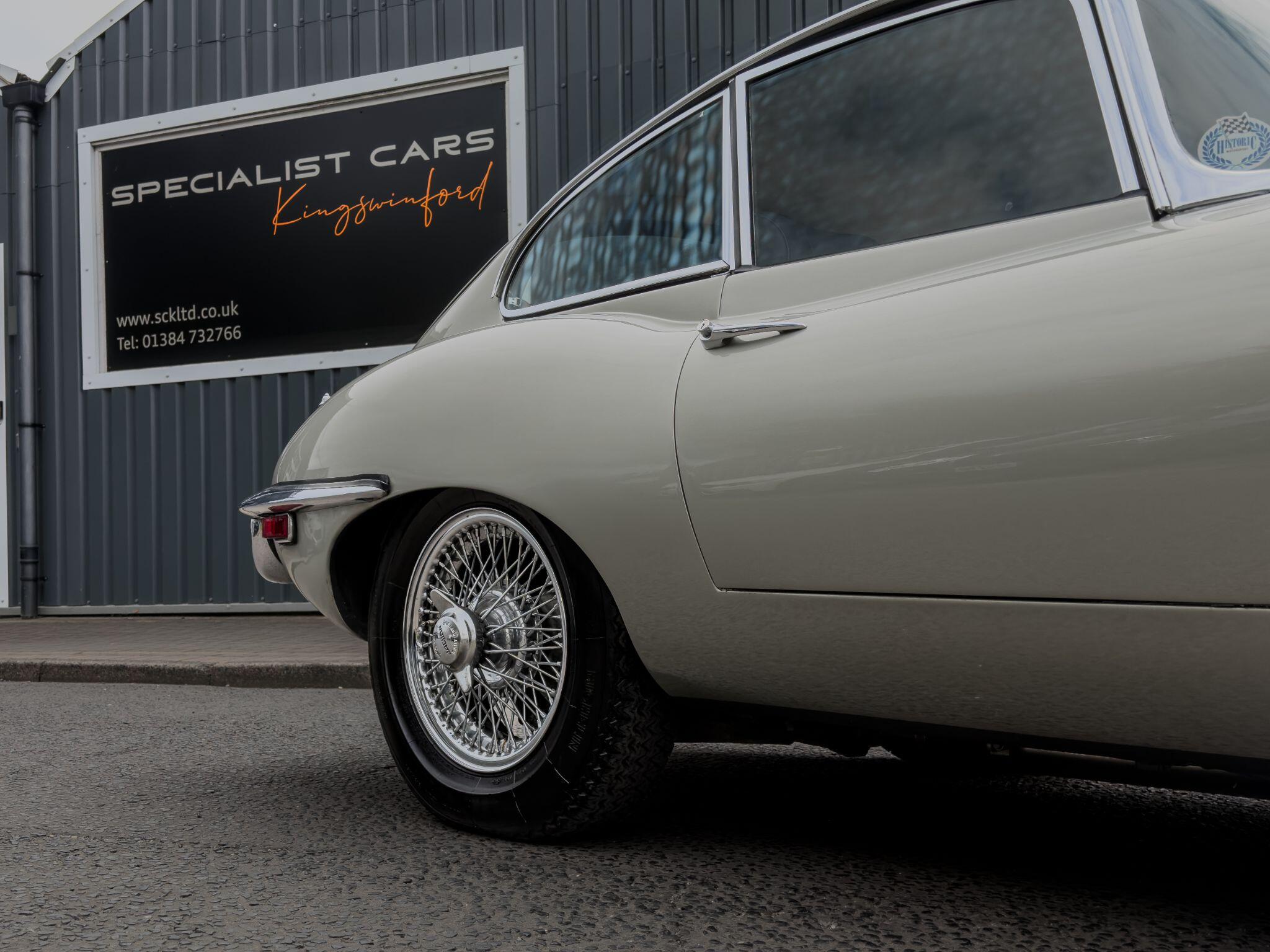 Jaguar E-Type view 8