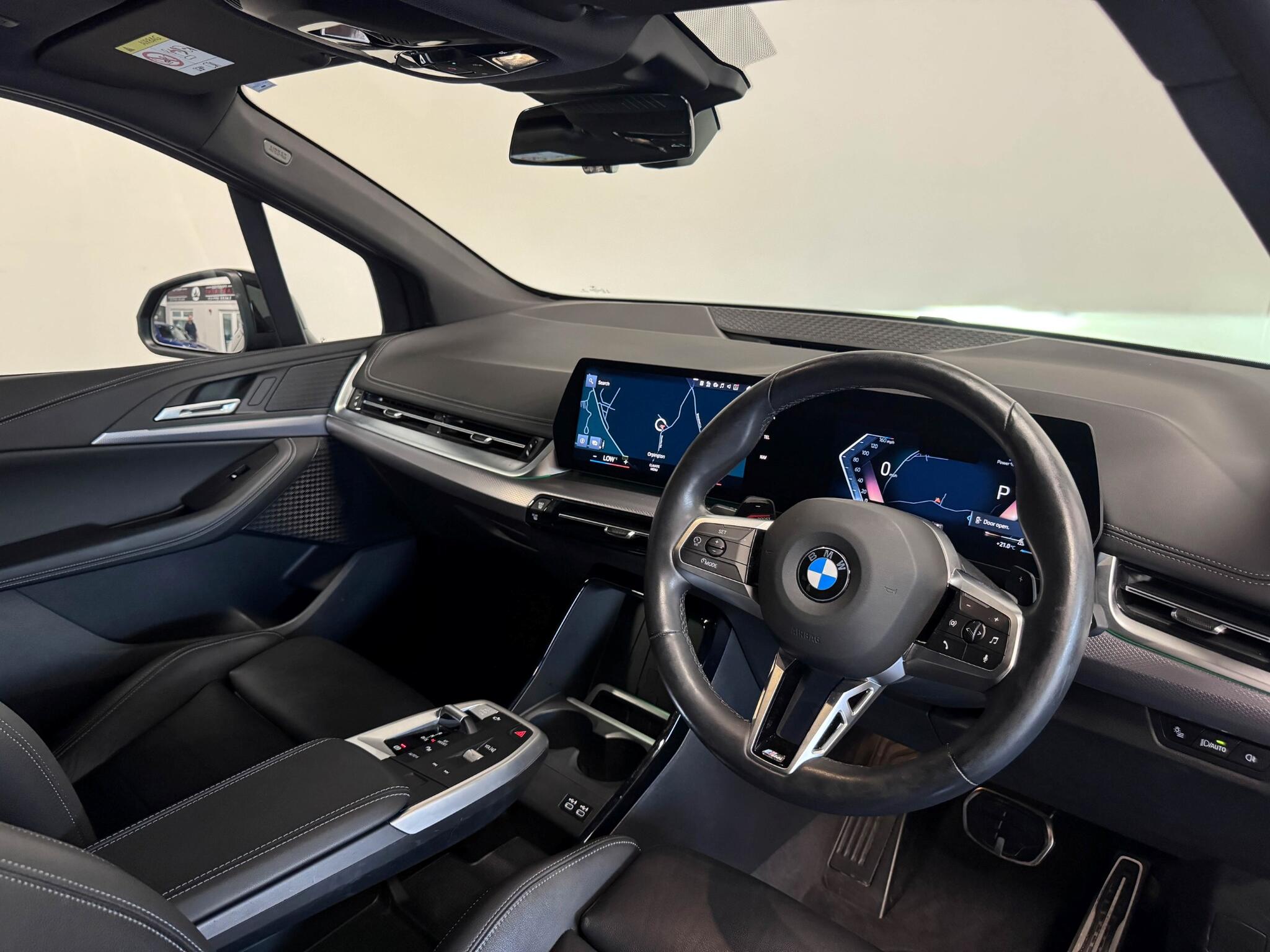 BMW 2 Series view 35