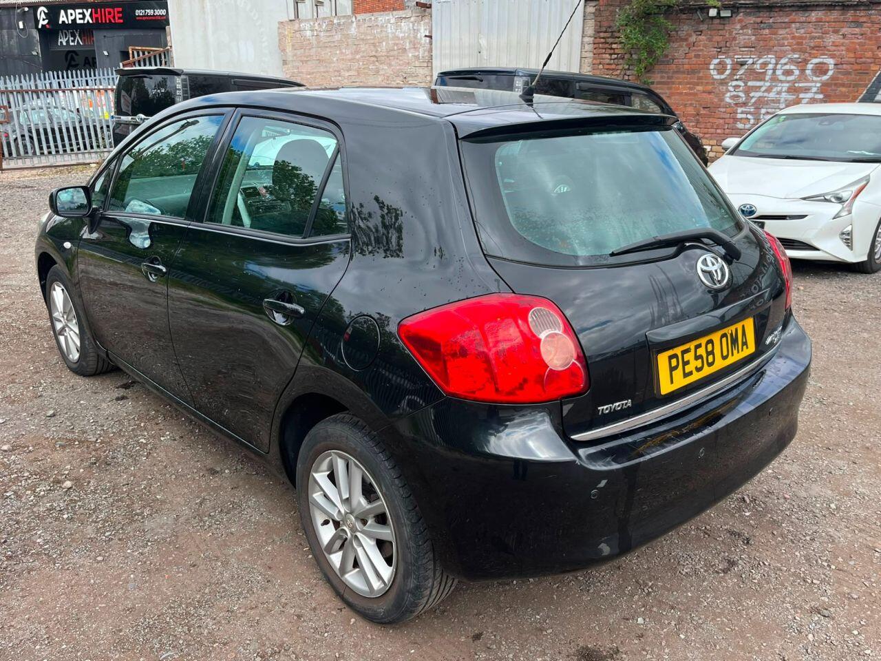Toyota Auris view 10