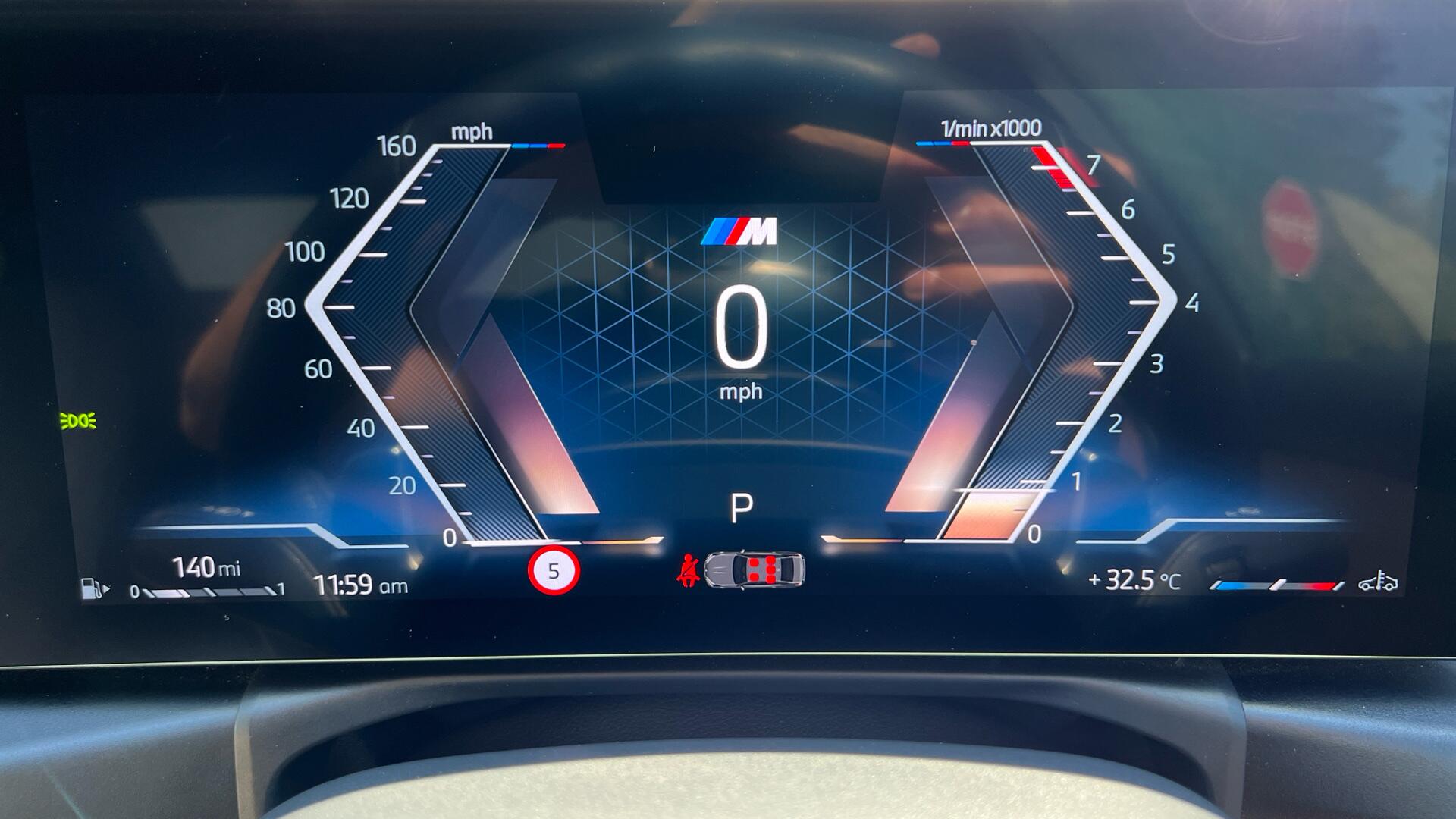 BMW 3 Series view 9