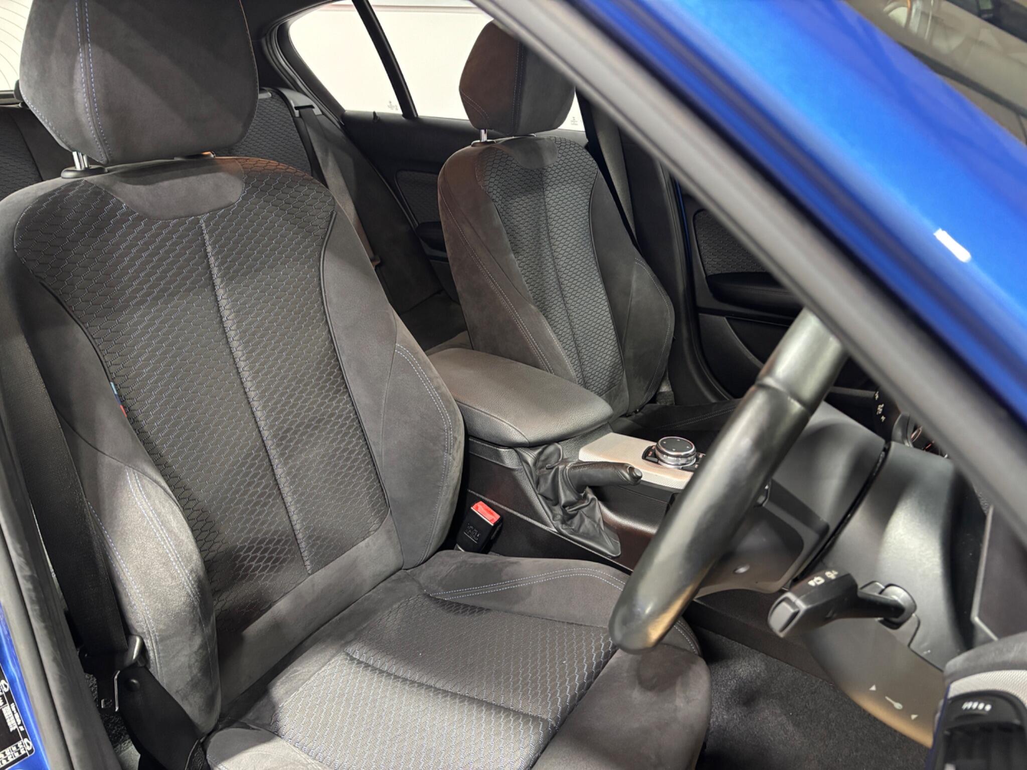 BMW 1 Series view 30