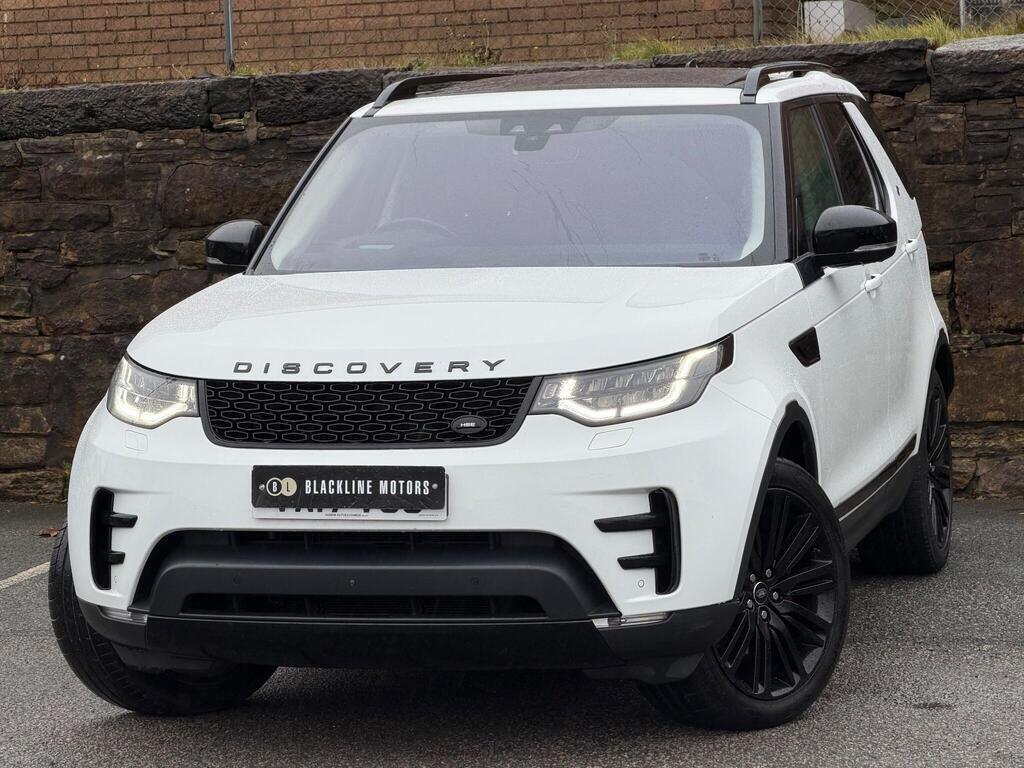 Land Rover Discovery view 3